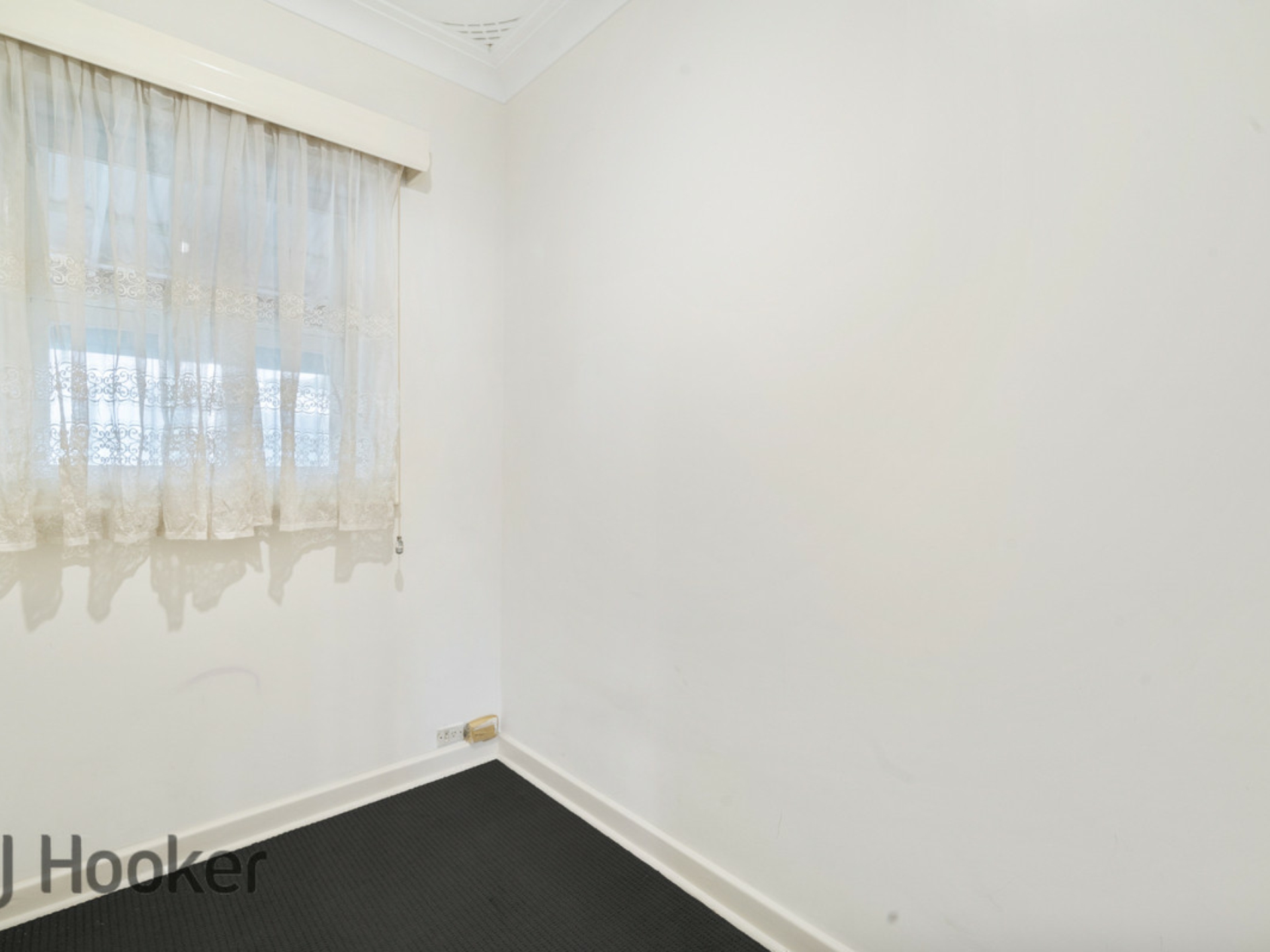 4 Tyrie Avenue, FINDON