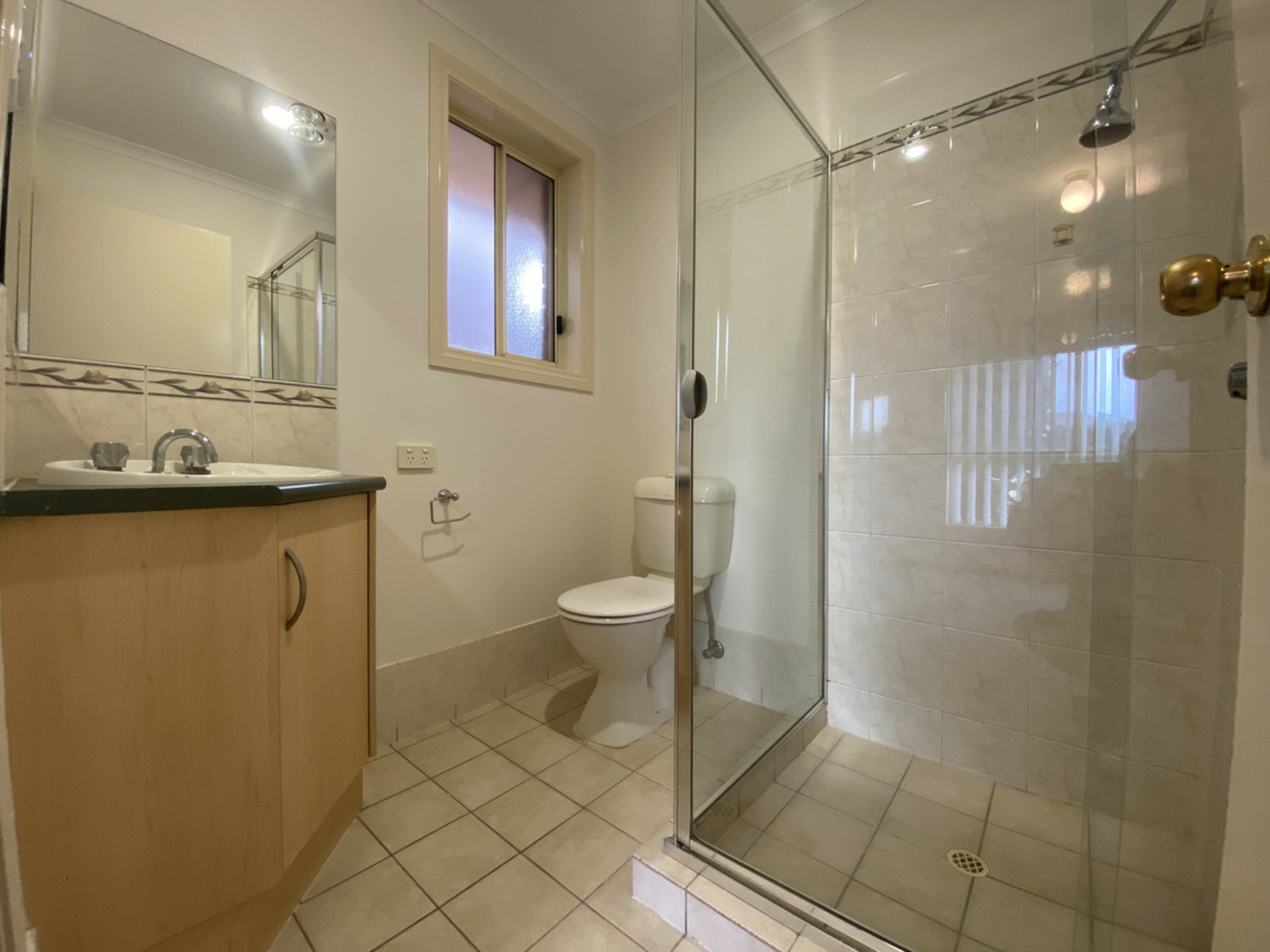 2 Greenlea Court, MUNNO PARA WEST