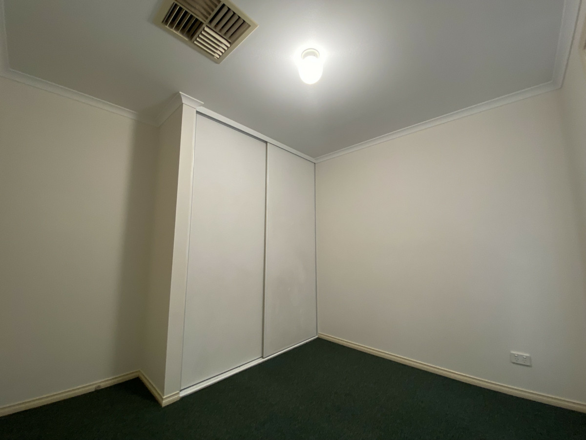 2 Greenlea Court, MUNNO PARA WEST