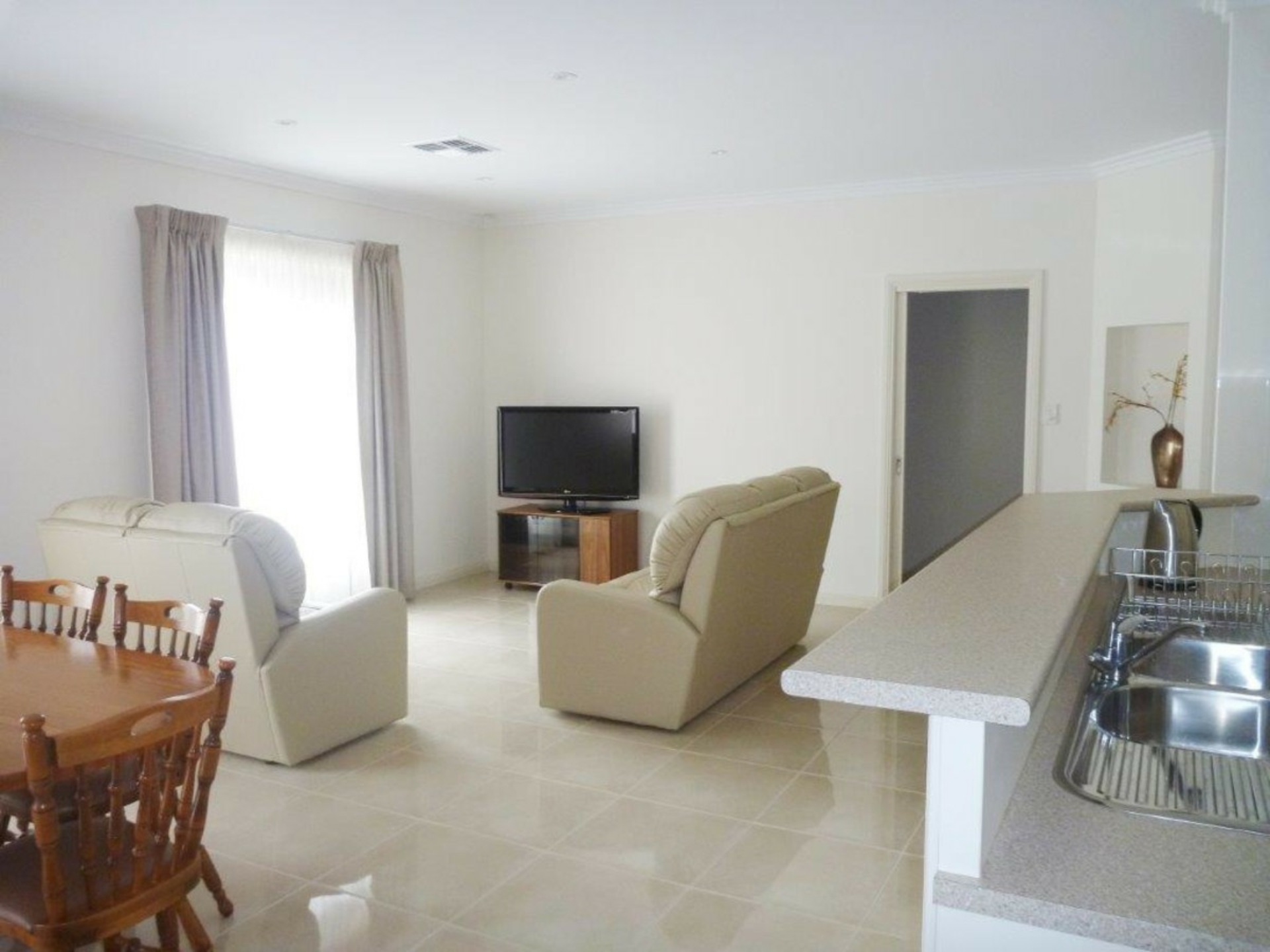 2 Eyre Street, FINDON
