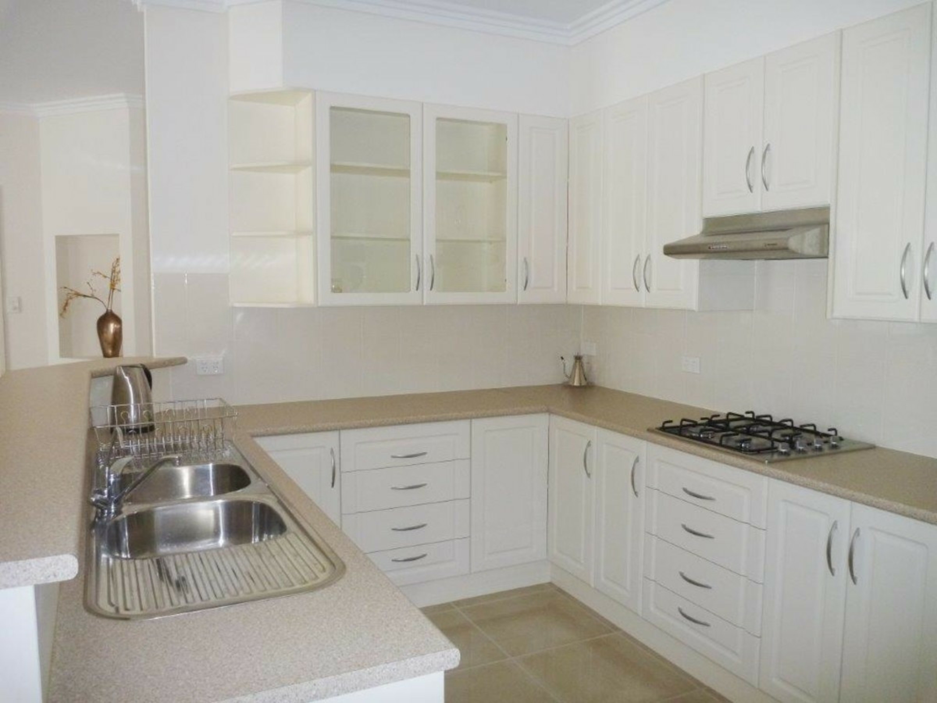 2 Eyre Street, FINDON