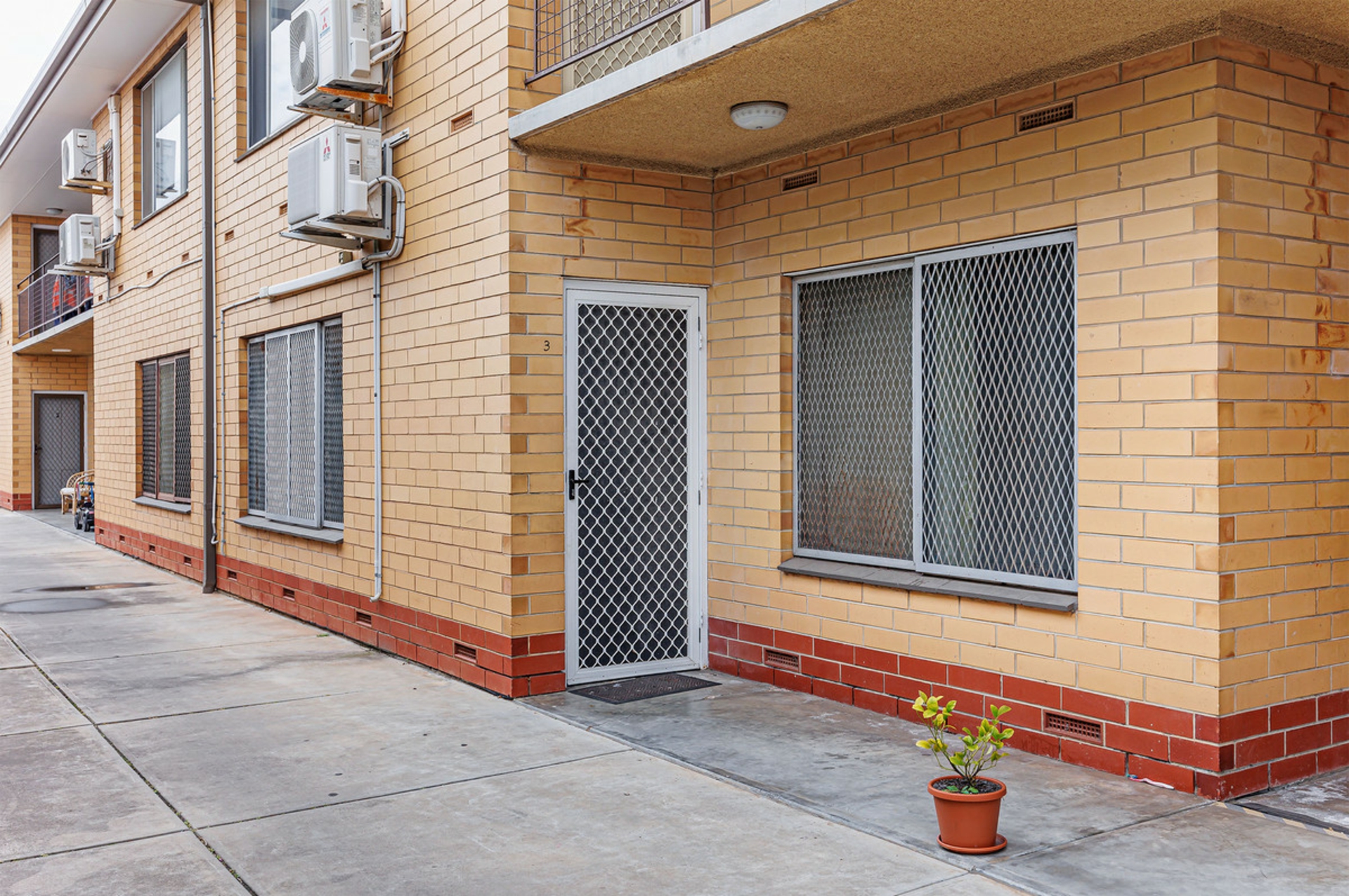 3/12 Richard Street Mansfield Park SA