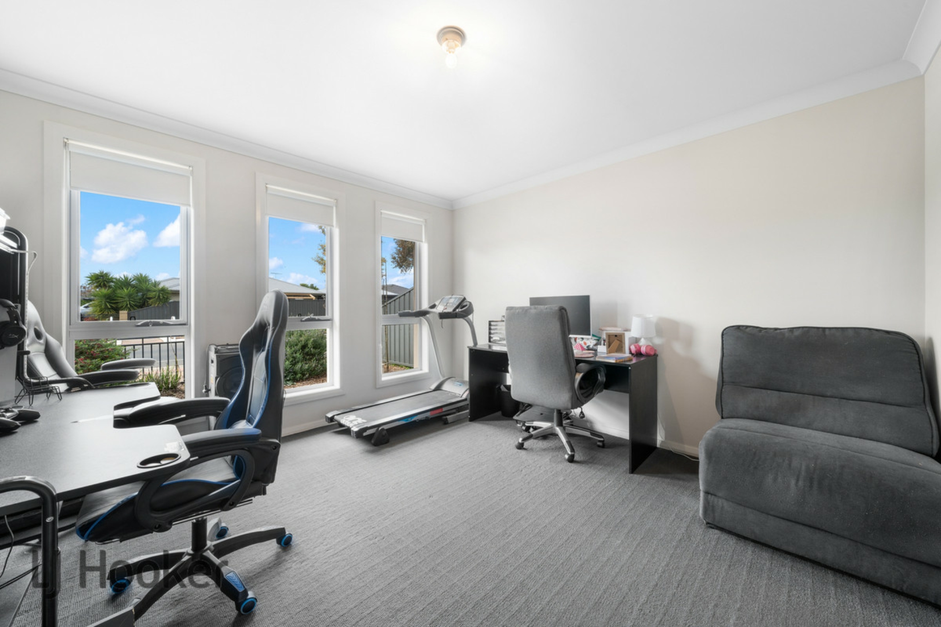 22 Burley Griffin Drive, Andrews Farm