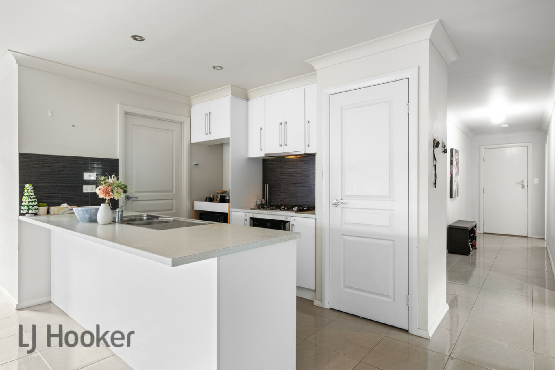 22 Burley Griffin Drive, Andrews Farm