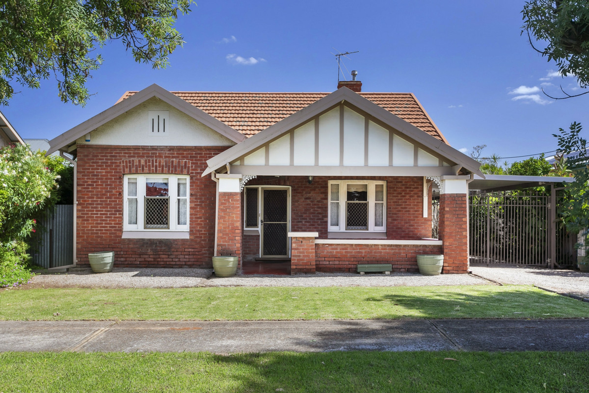 4 White Street, ALLENBY GARDENS