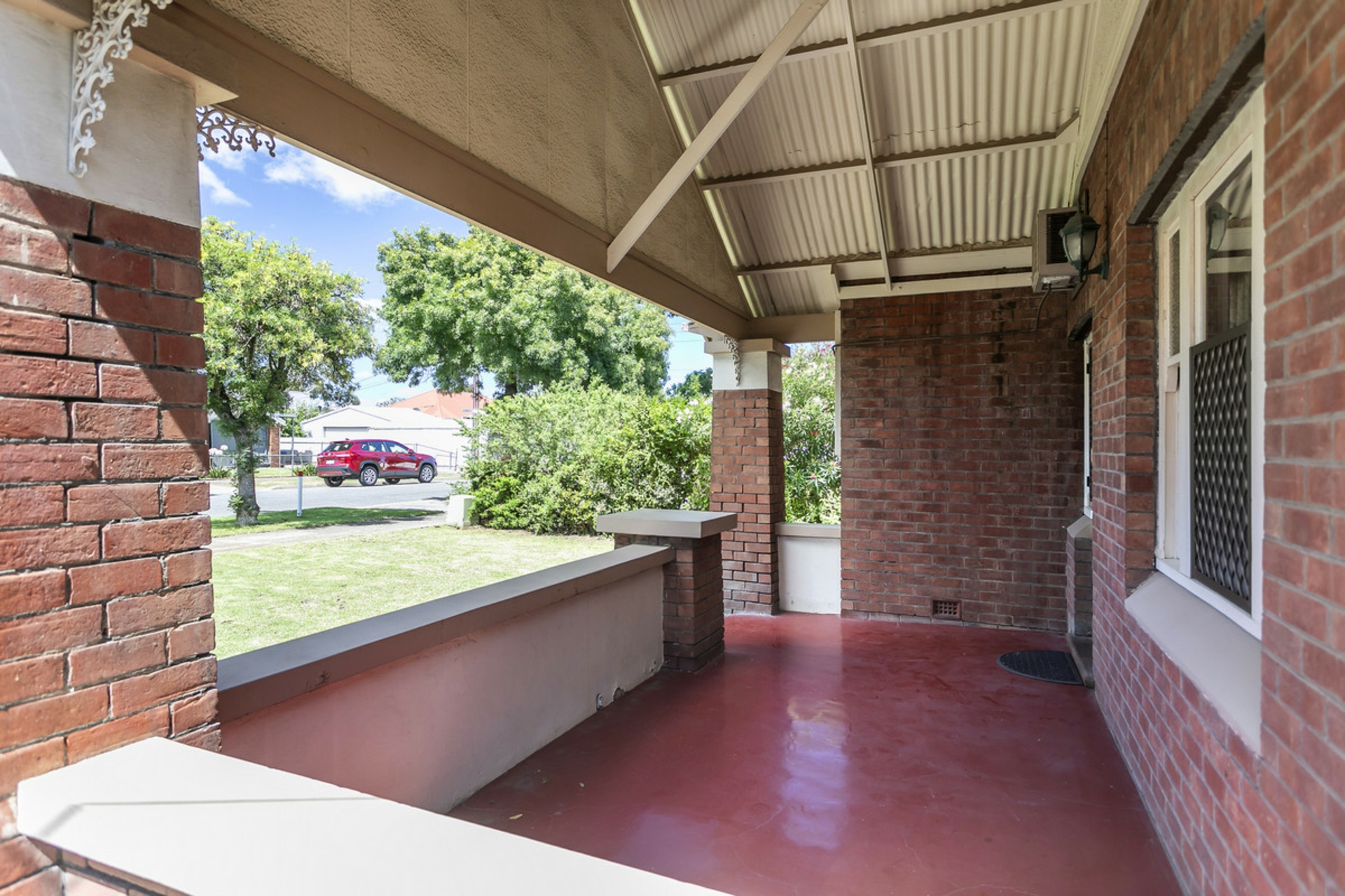 4 White Street, ALLENBY GARDENS