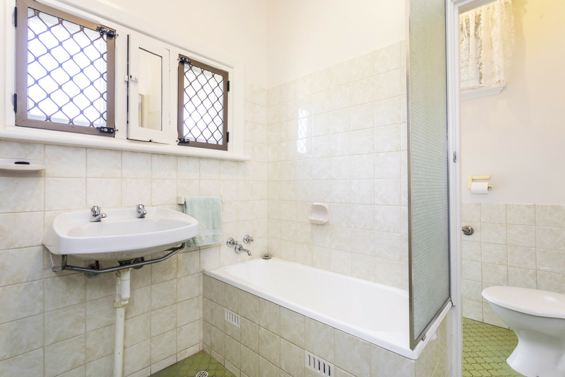 4 White Street, ALLENBY GARDENS