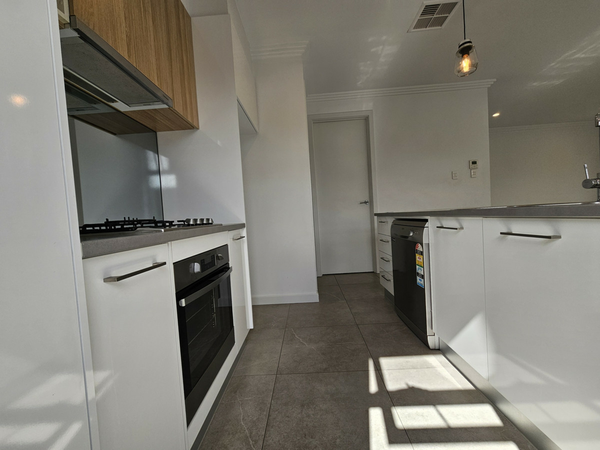 60 May Street, WOODVILLE WEST