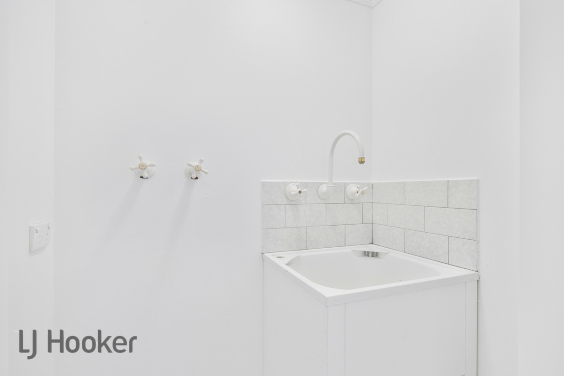 16 Bath Street, GLENELG SOUTH