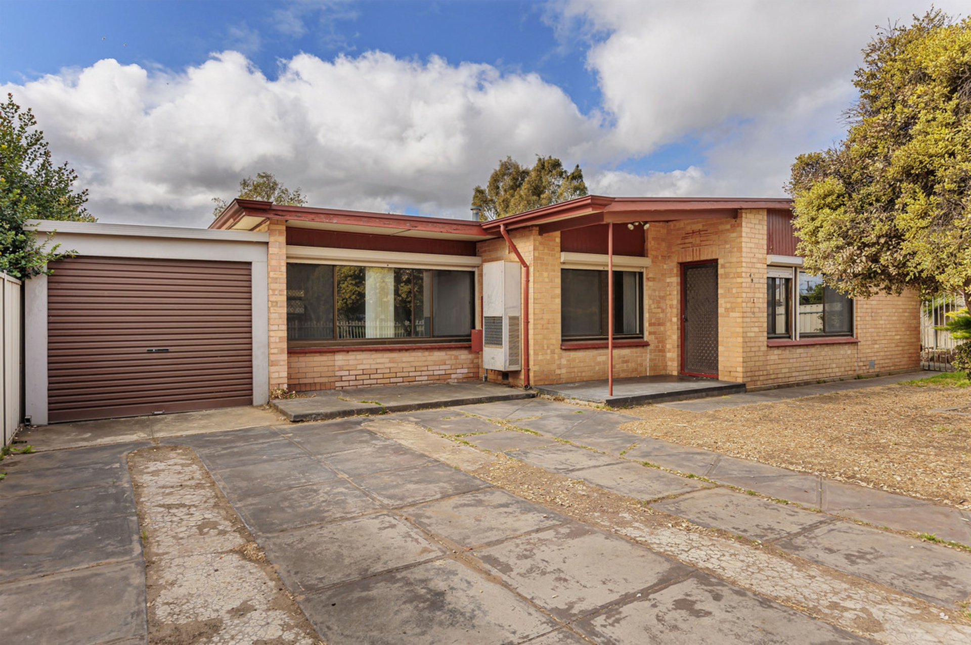 49 Dudley Crescent, MANSFIELD PARK