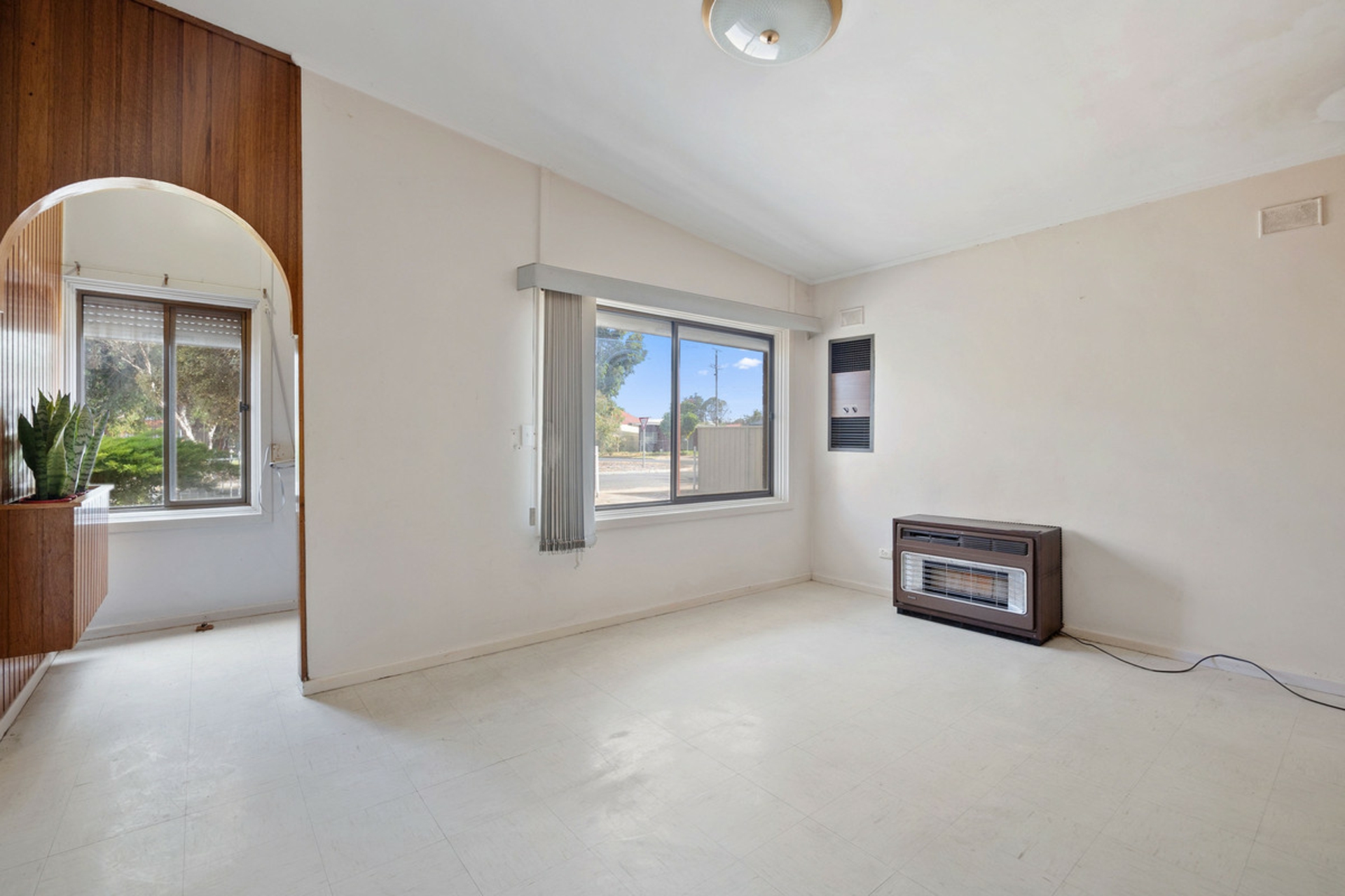 49 Dudley Crescent, MANSFIELD PARK