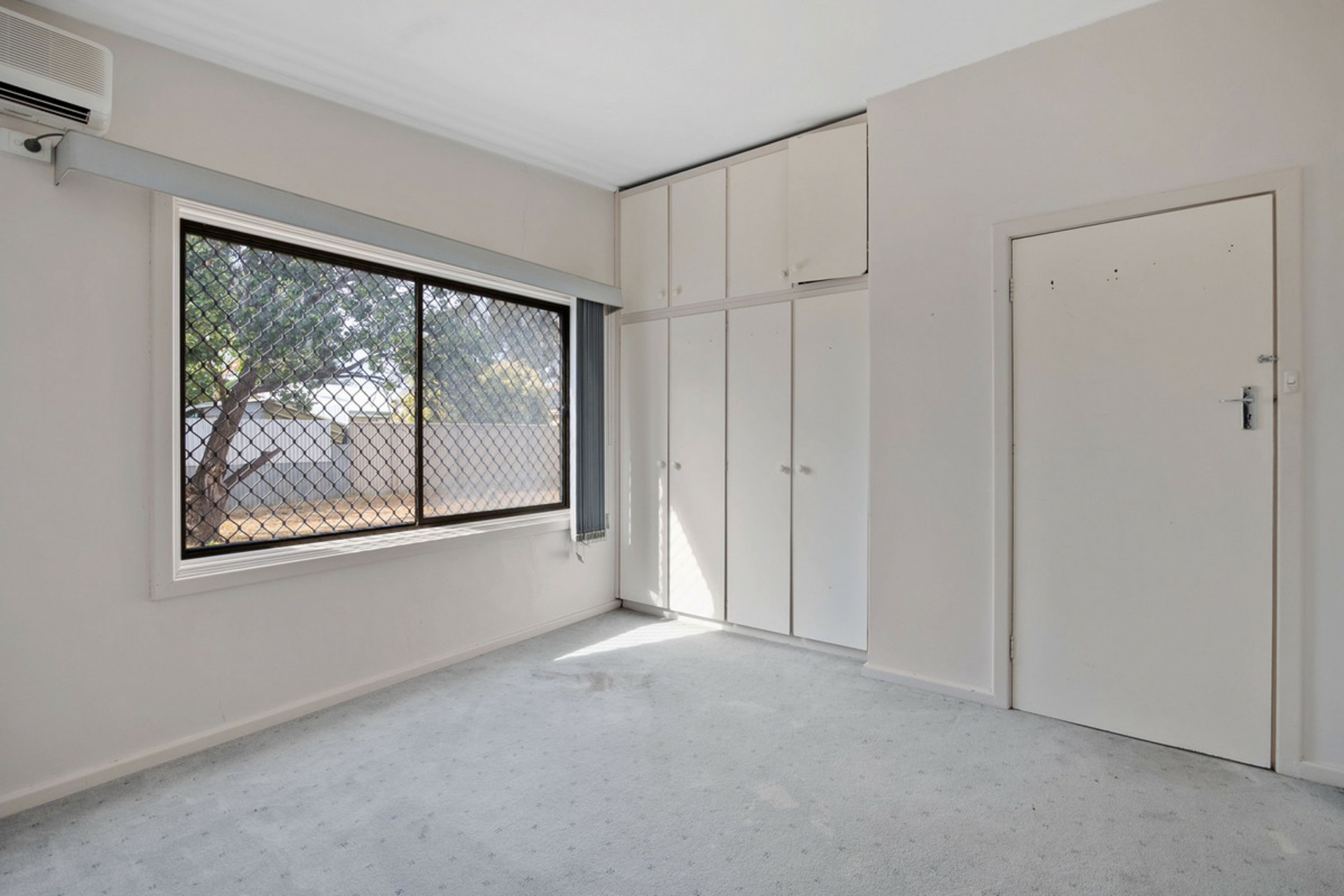 49 Dudley Crescent, MANSFIELD PARK