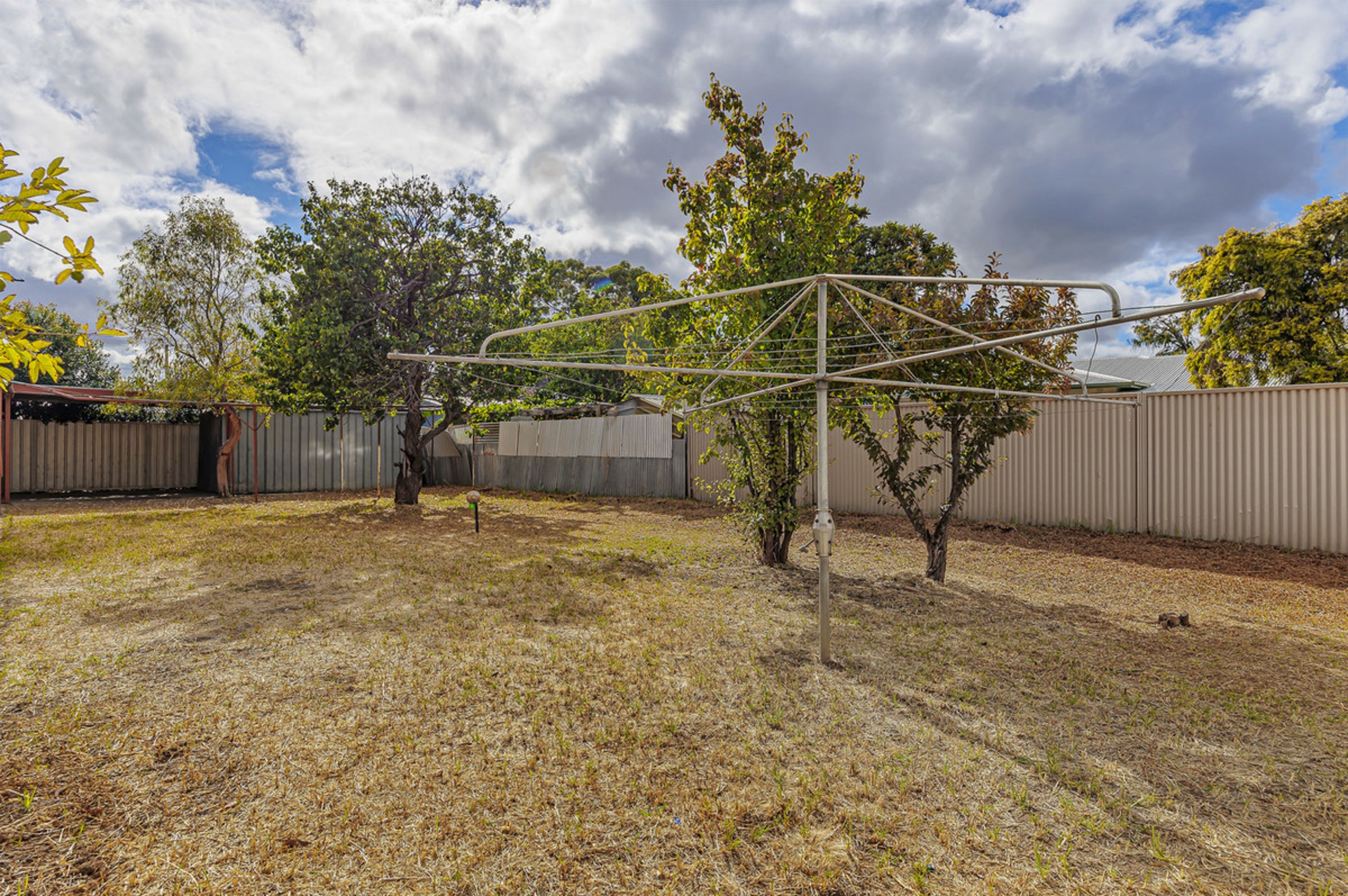 49 Dudley Crescent, MANSFIELD PARK