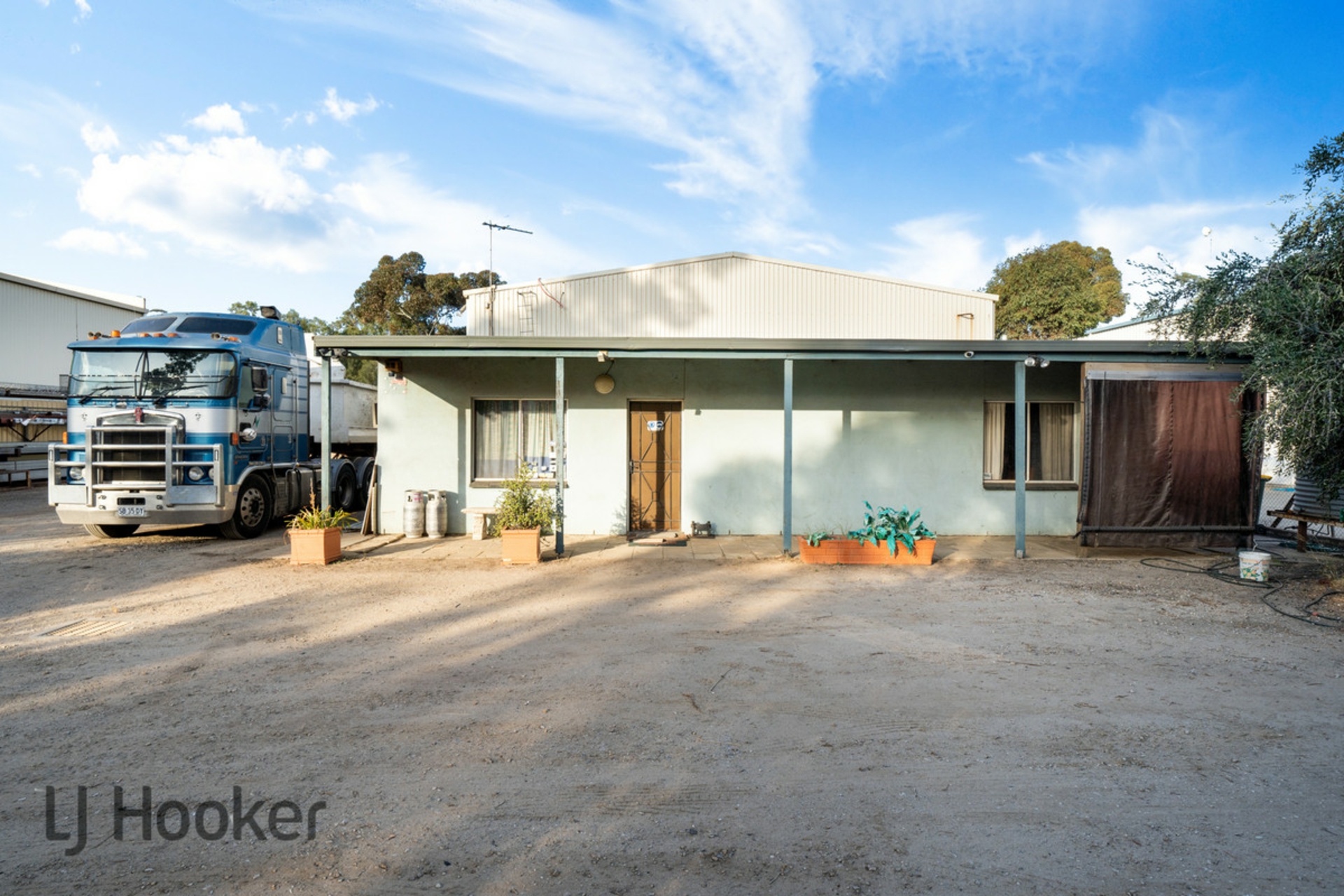 15 Newcastle Crescent, CAVAN