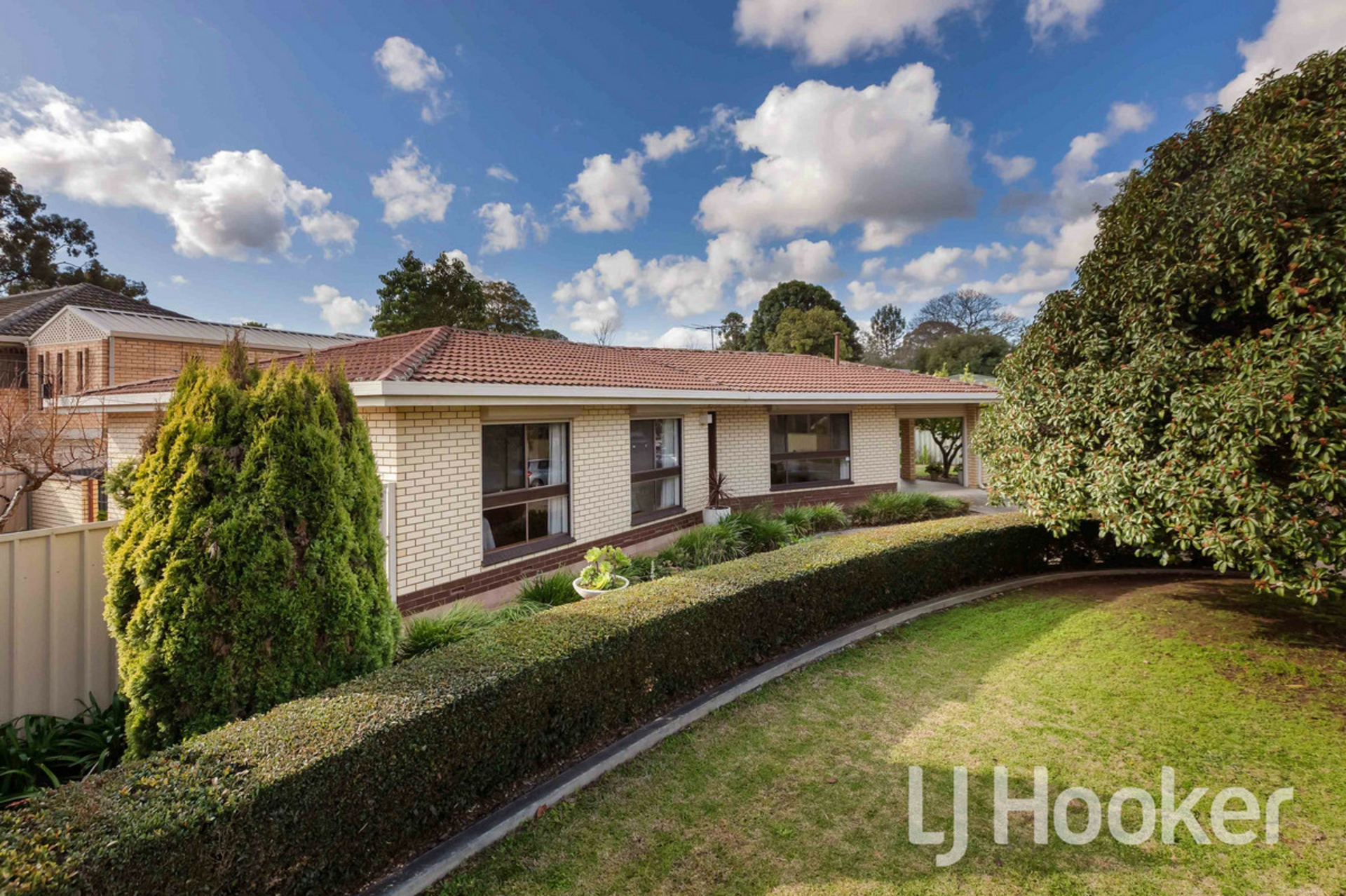 64 Pitman Road, WINDSOR GARDENS