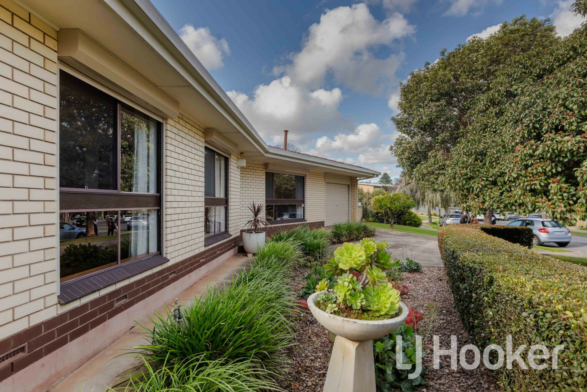 64 Pitman Road, WINDSOR GARDENS