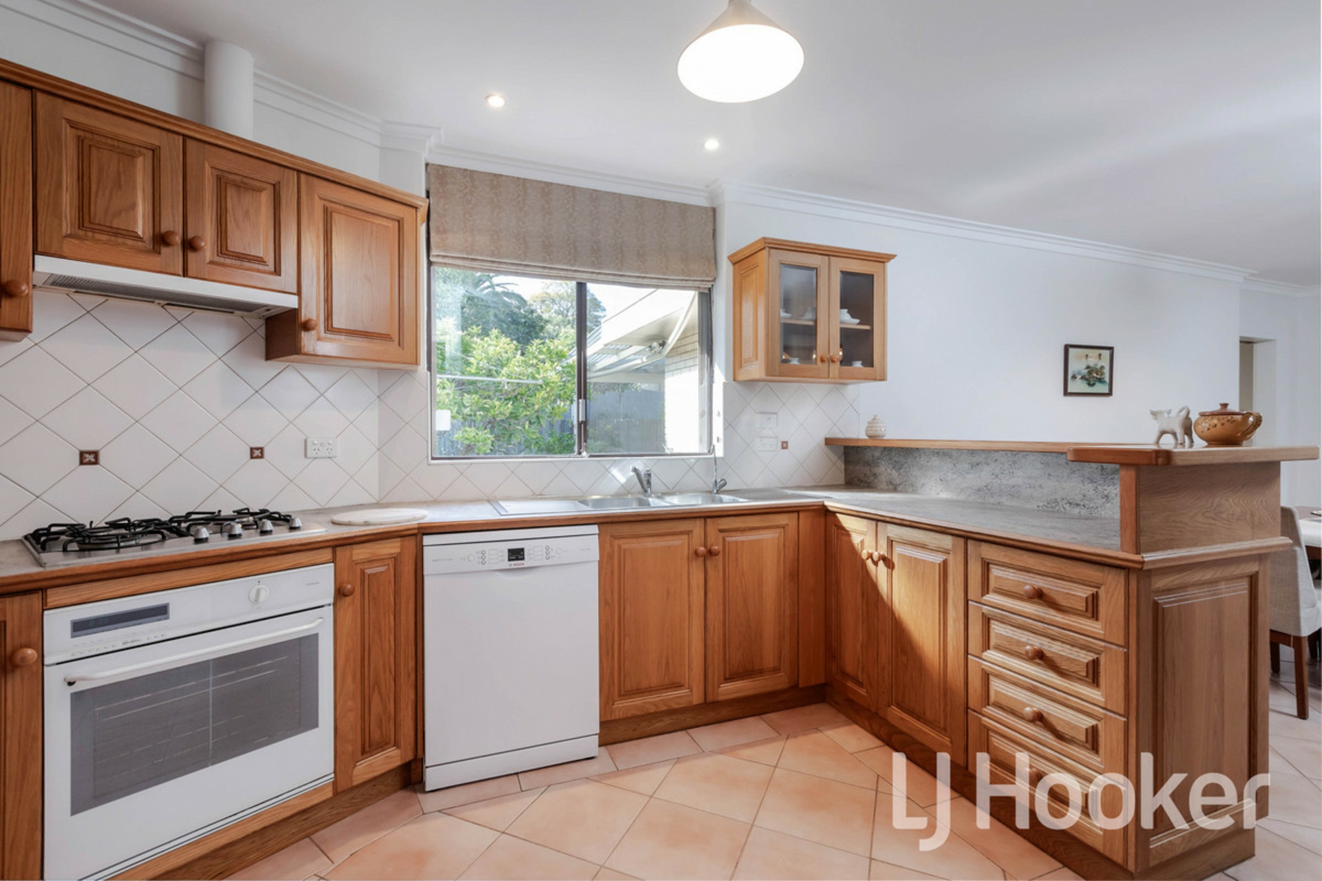 64 Pitman Road, WINDSOR GARDENS