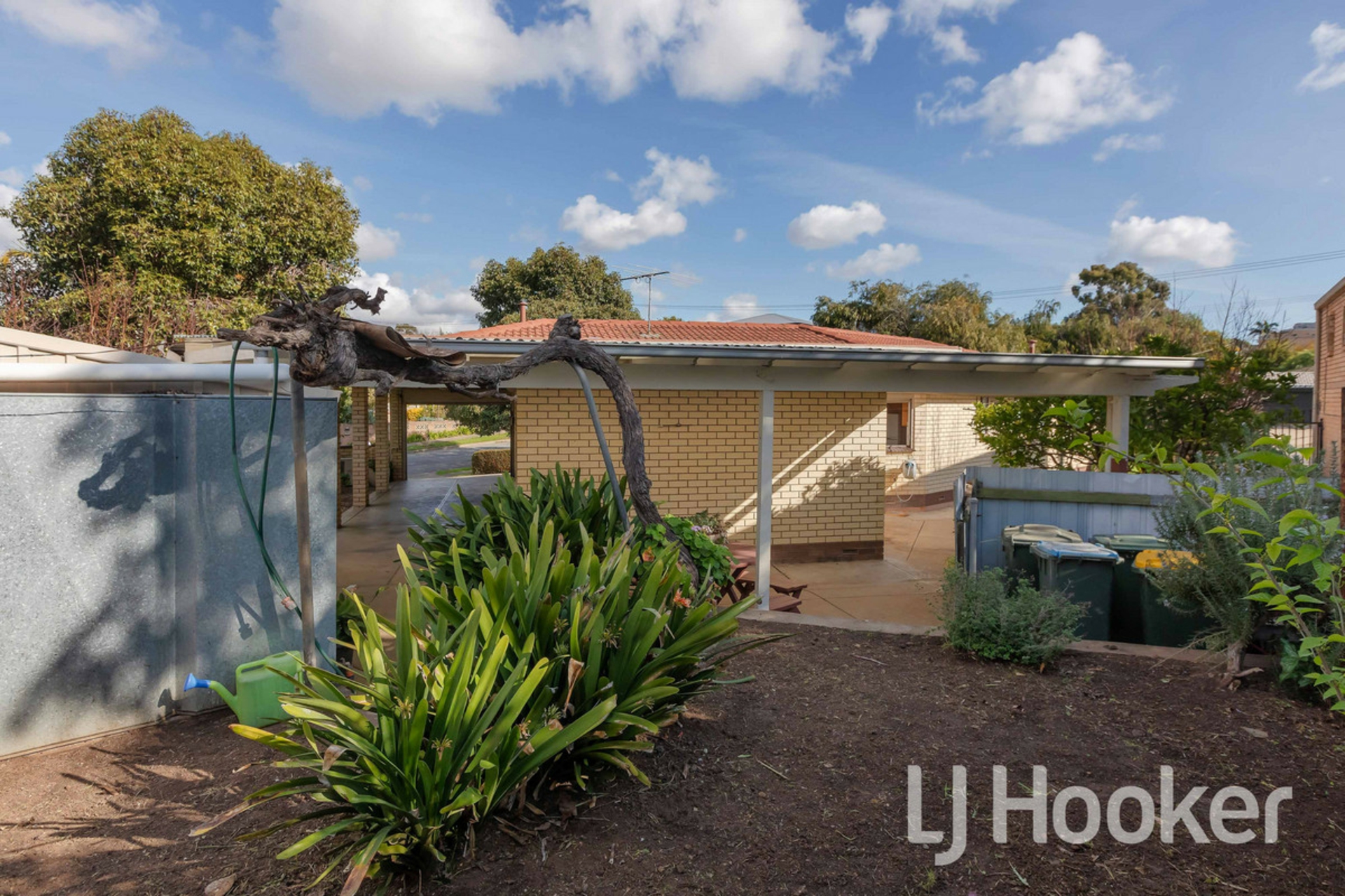 64 Pitman Road, WINDSOR GARDENS