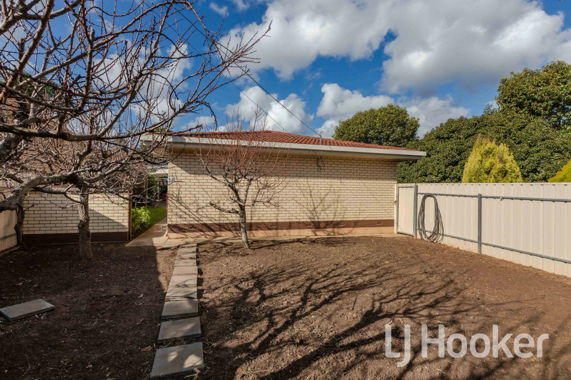 64 Pitman Road, WINDSOR GARDENS