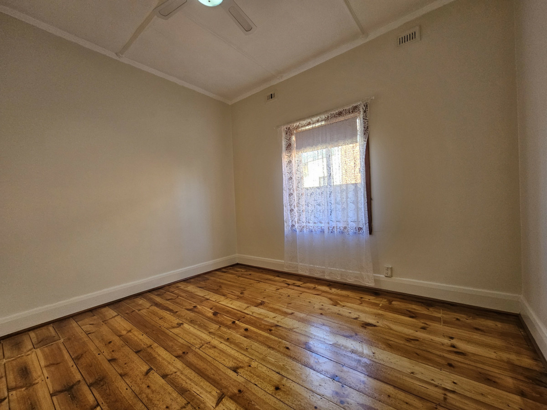25 Wodonga Street, BEVERLEY