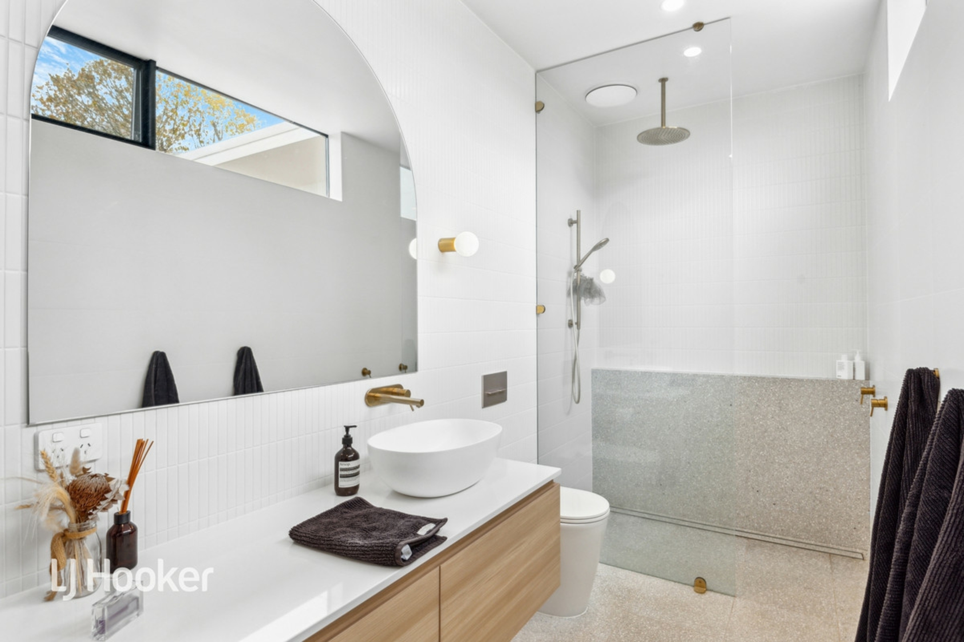10 Adam Avenue, BELLEVUE HEIGHTS