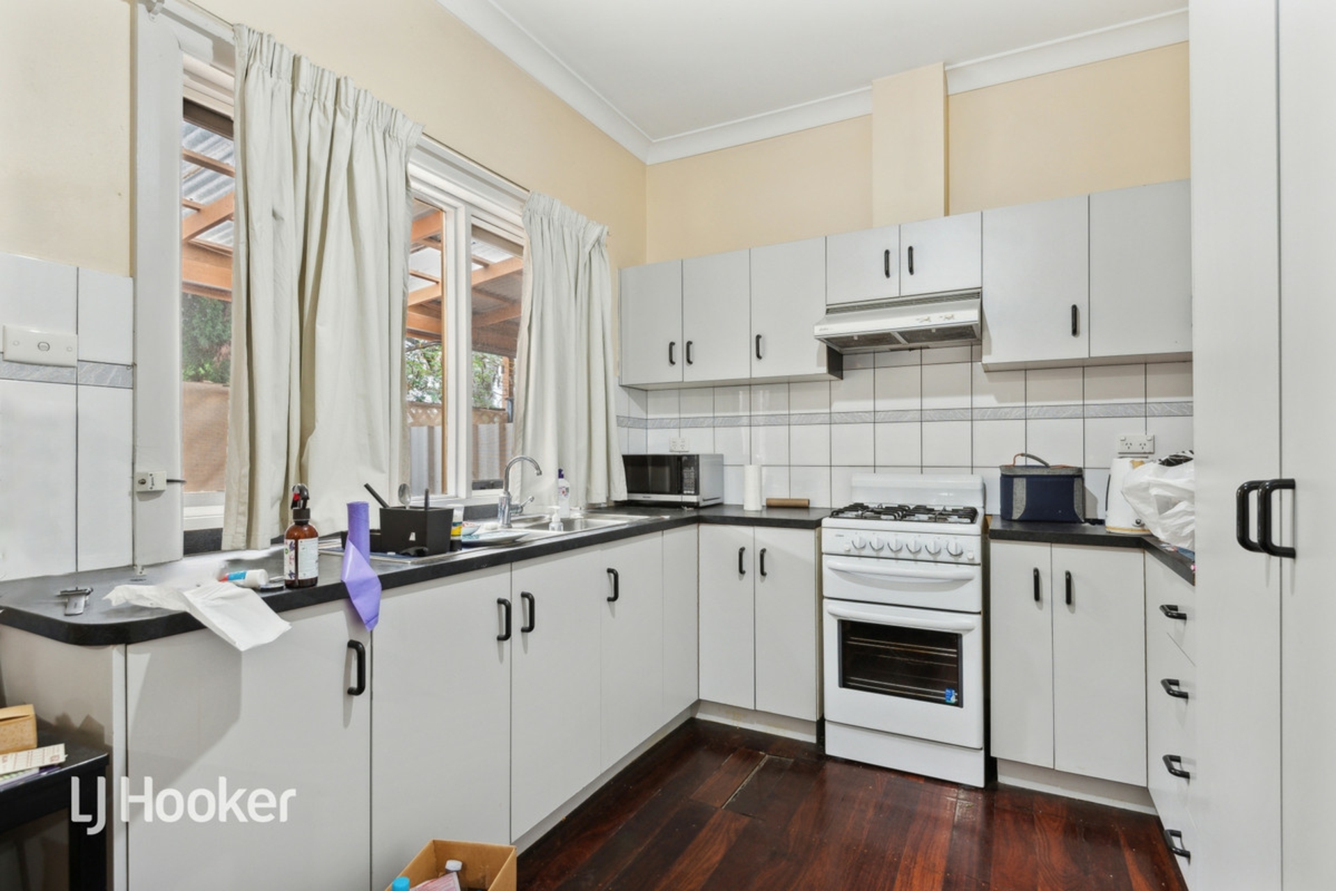 6 Ebor Avenue, MILE END