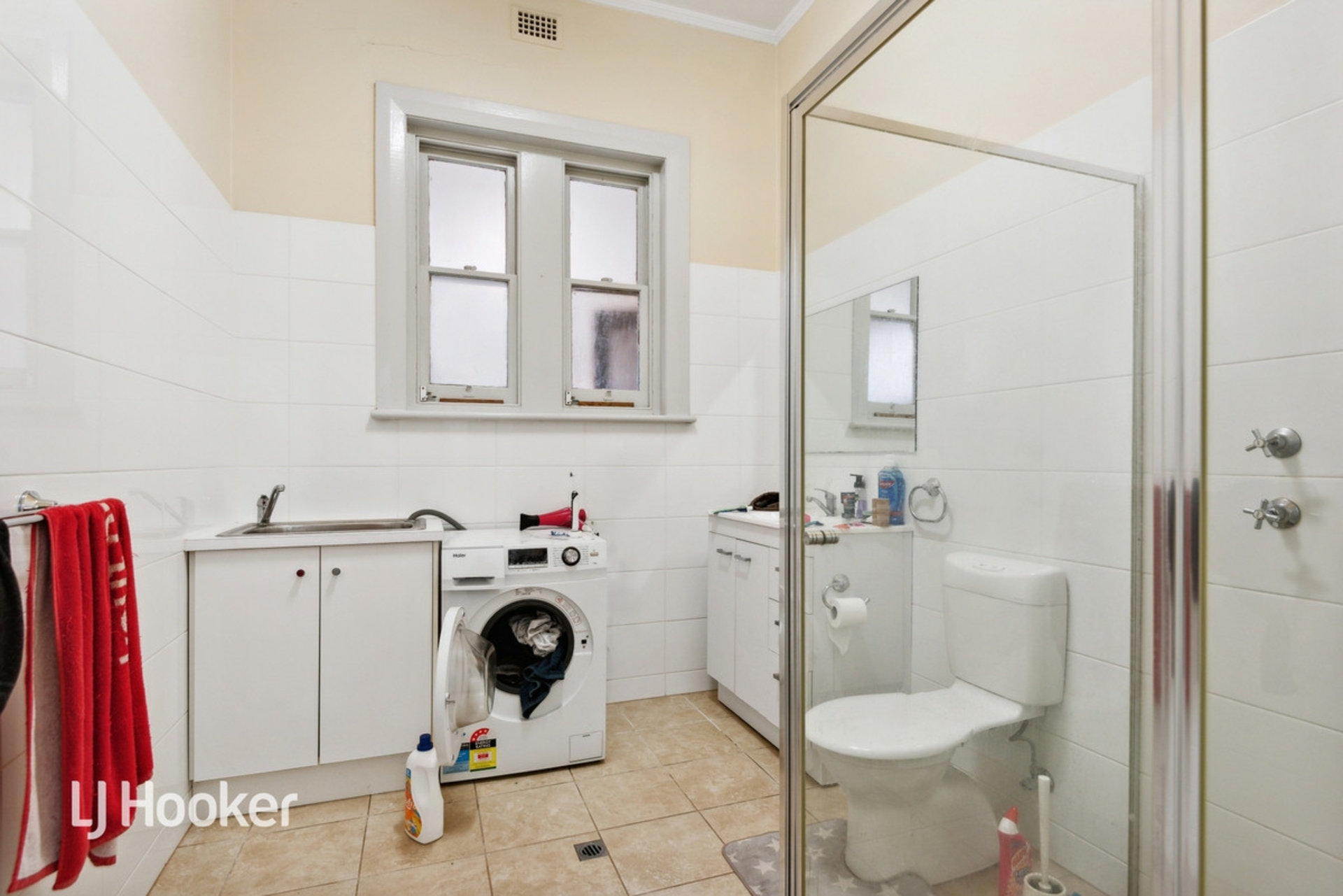 6 Ebor Avenue, MILE END