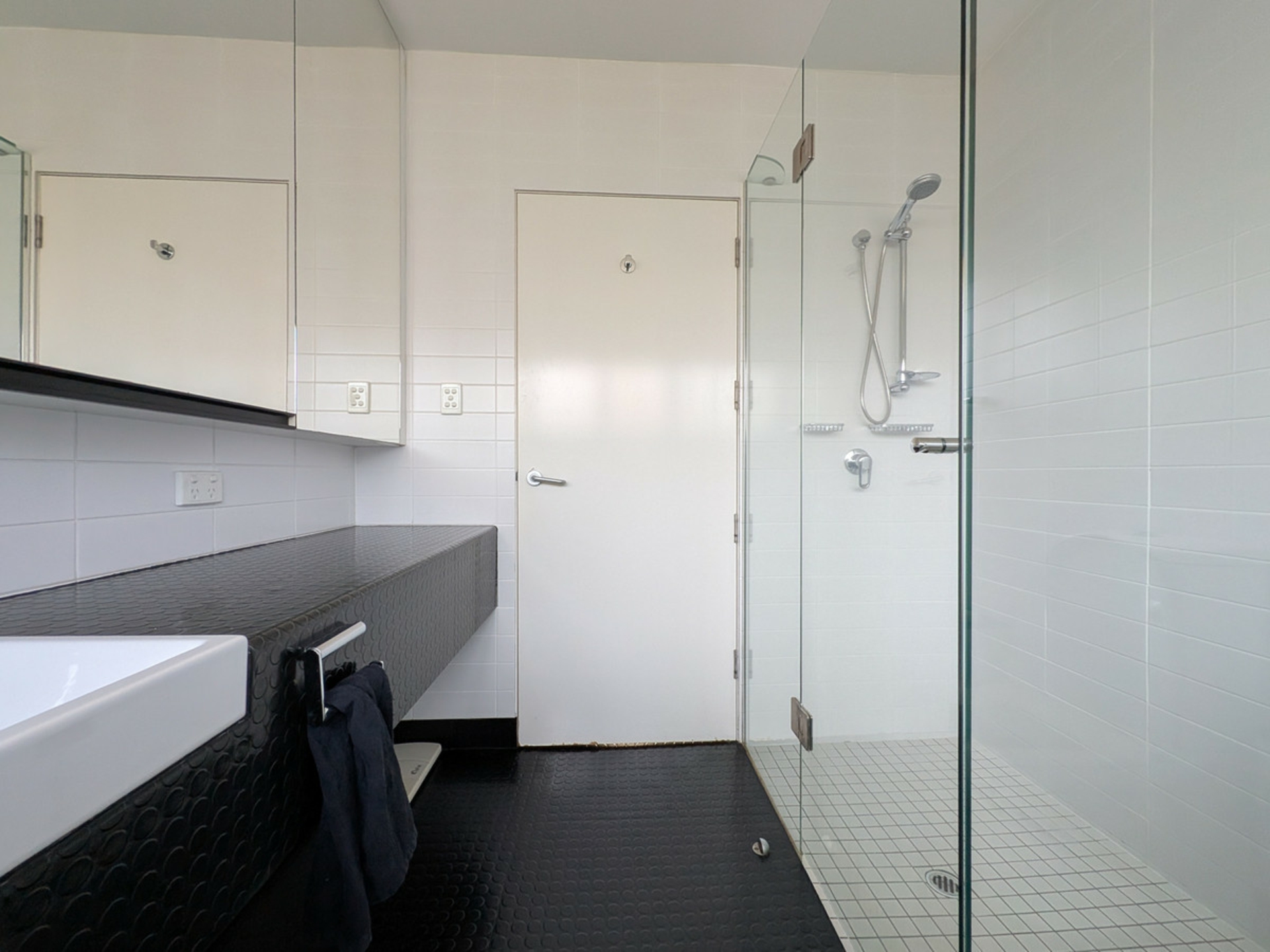 317B Military Road, HENLEY BEACH