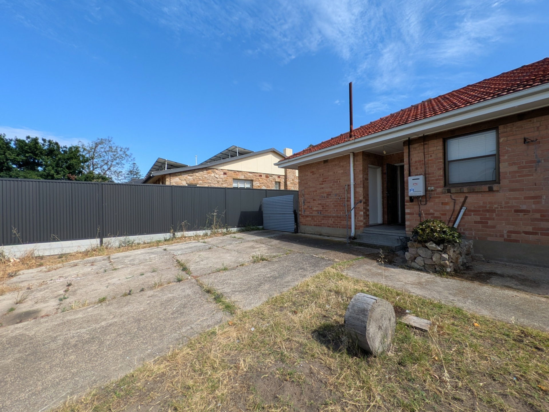 16 Strathfield Terrace, LARGS BAY