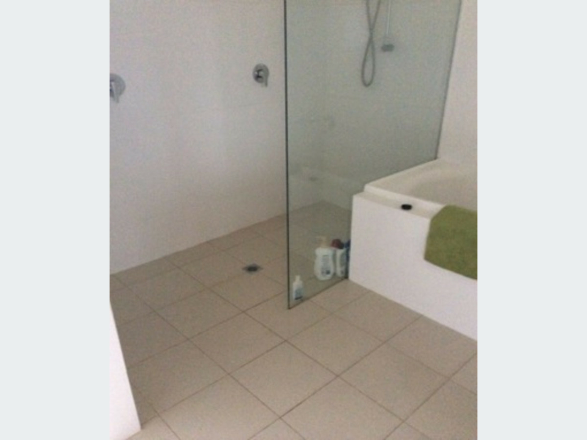 Room 2 at 62A Addison Road, PENNINGTON