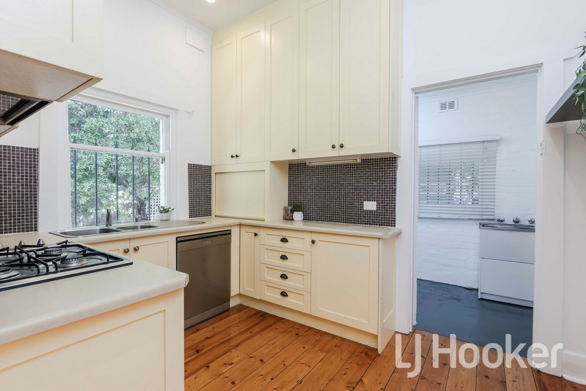 1/21a Tarragon Street, MILE END