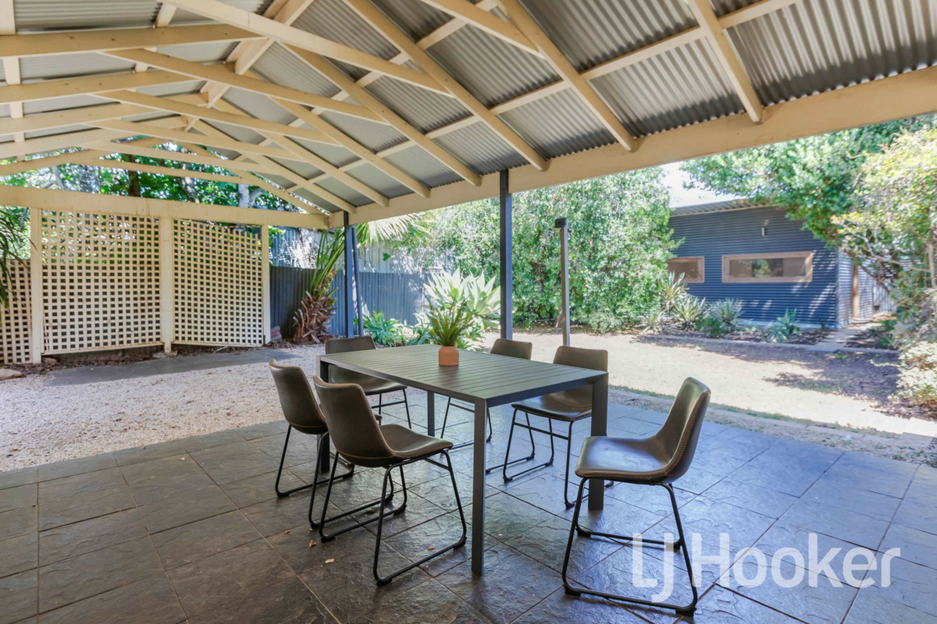1/21a Tarragon Street, MILE END
