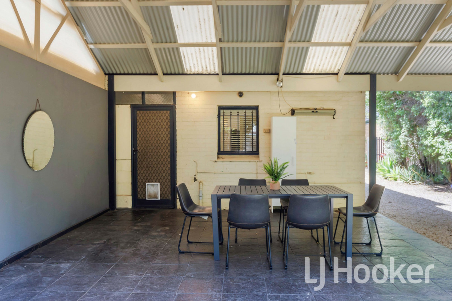 1/21a Tarragon Street, MILE END