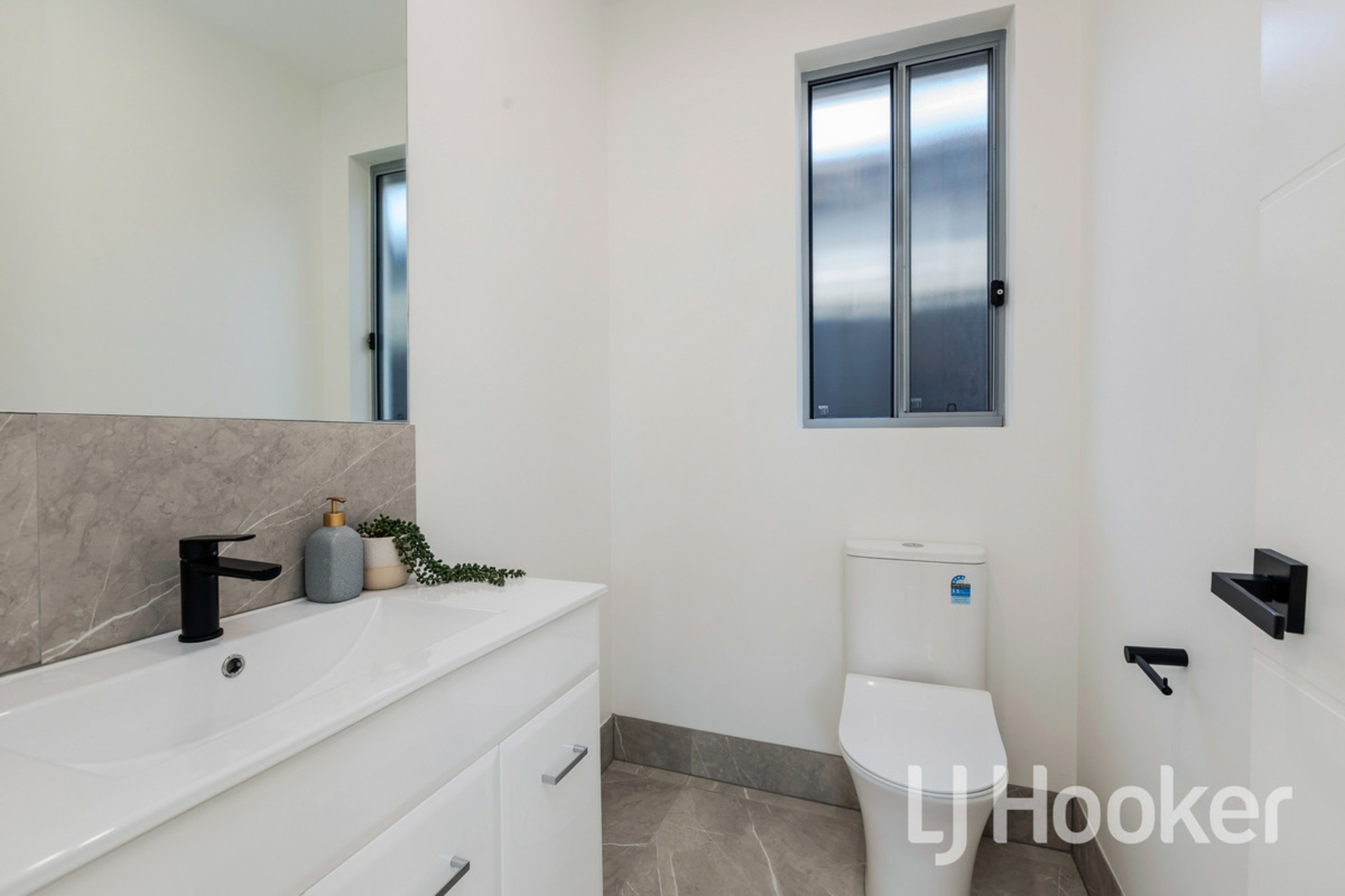 6 Thompson Avenue, NORTHFIELD