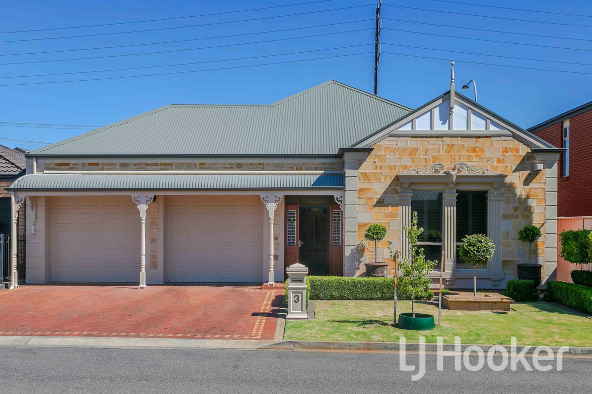 3 Grange Court, FINDON