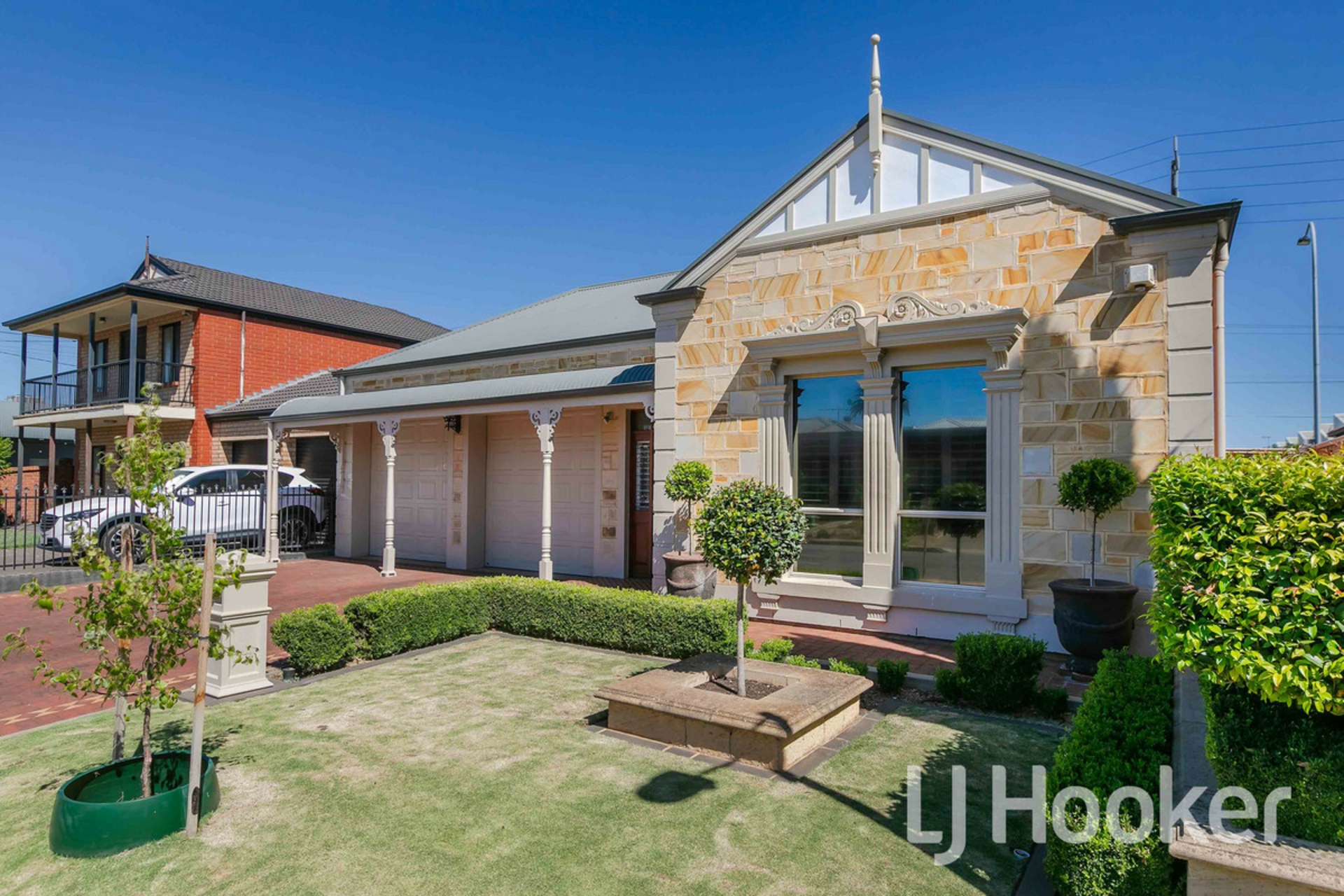 3 Grange Court, FINDON