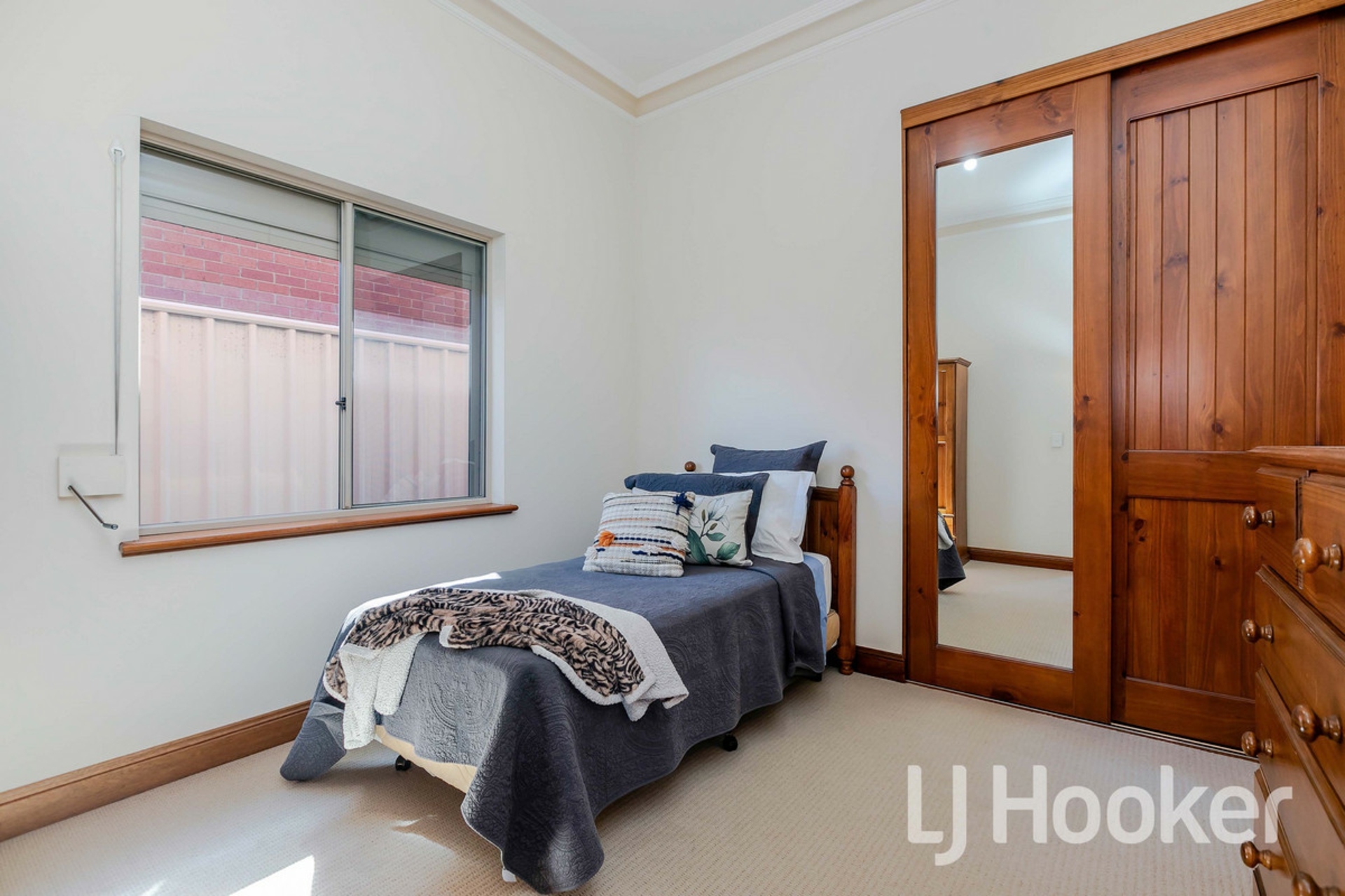 3 Grange Court, FINDON