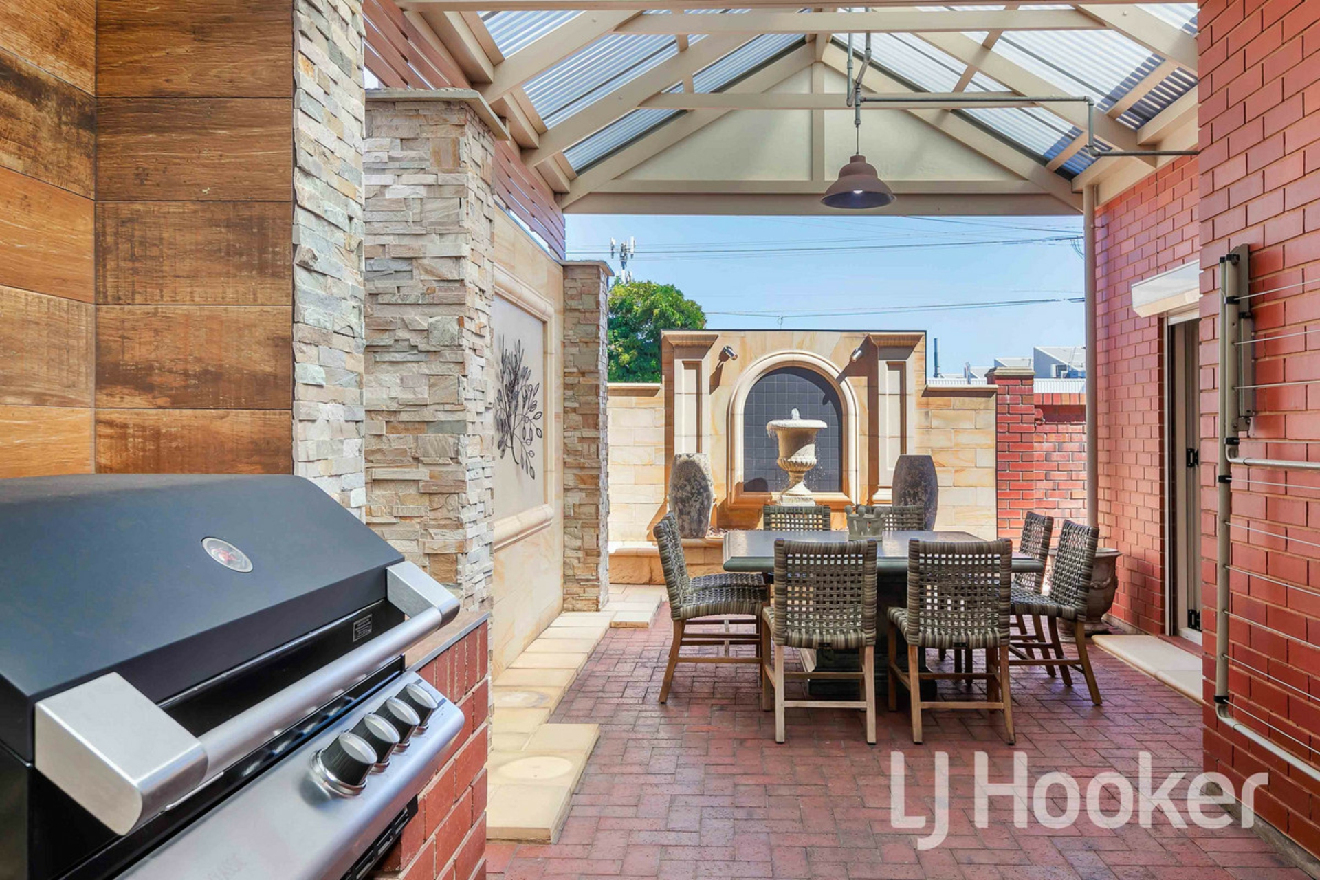 3 Grange Court, FINDON