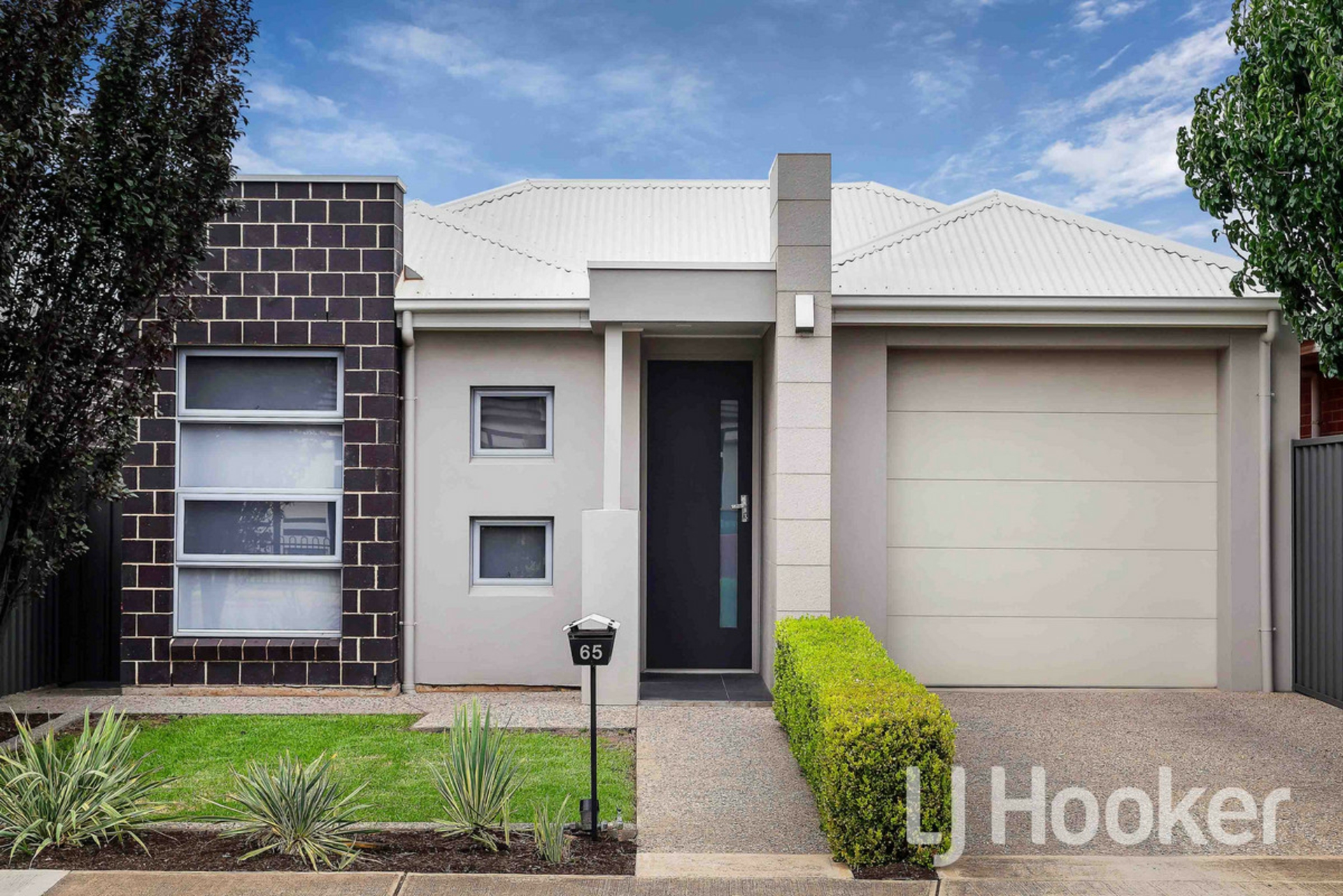 65 Balcombe Avenue, SEATON