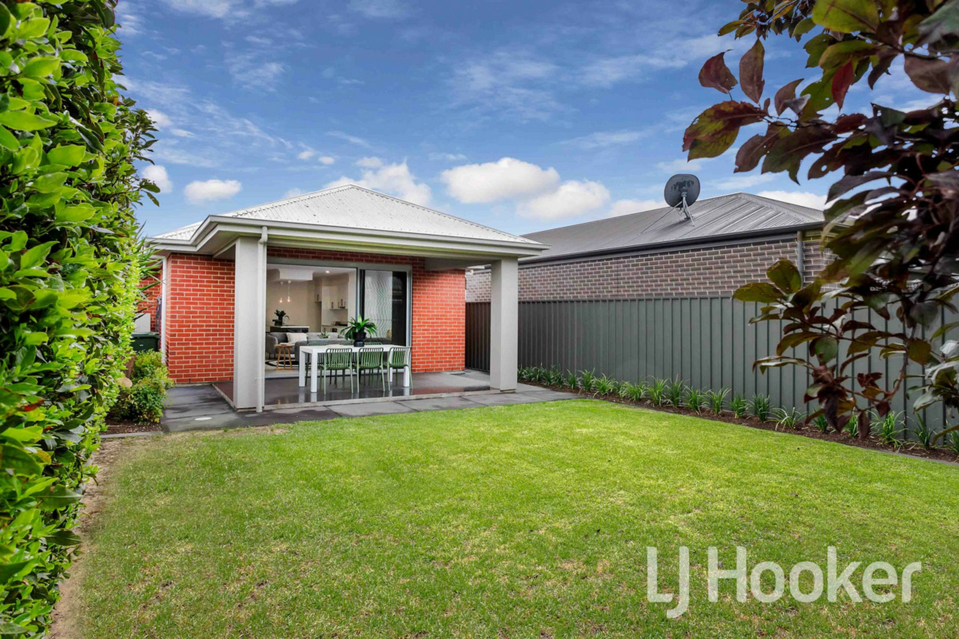 65 Balcombe Avenue, SEATON