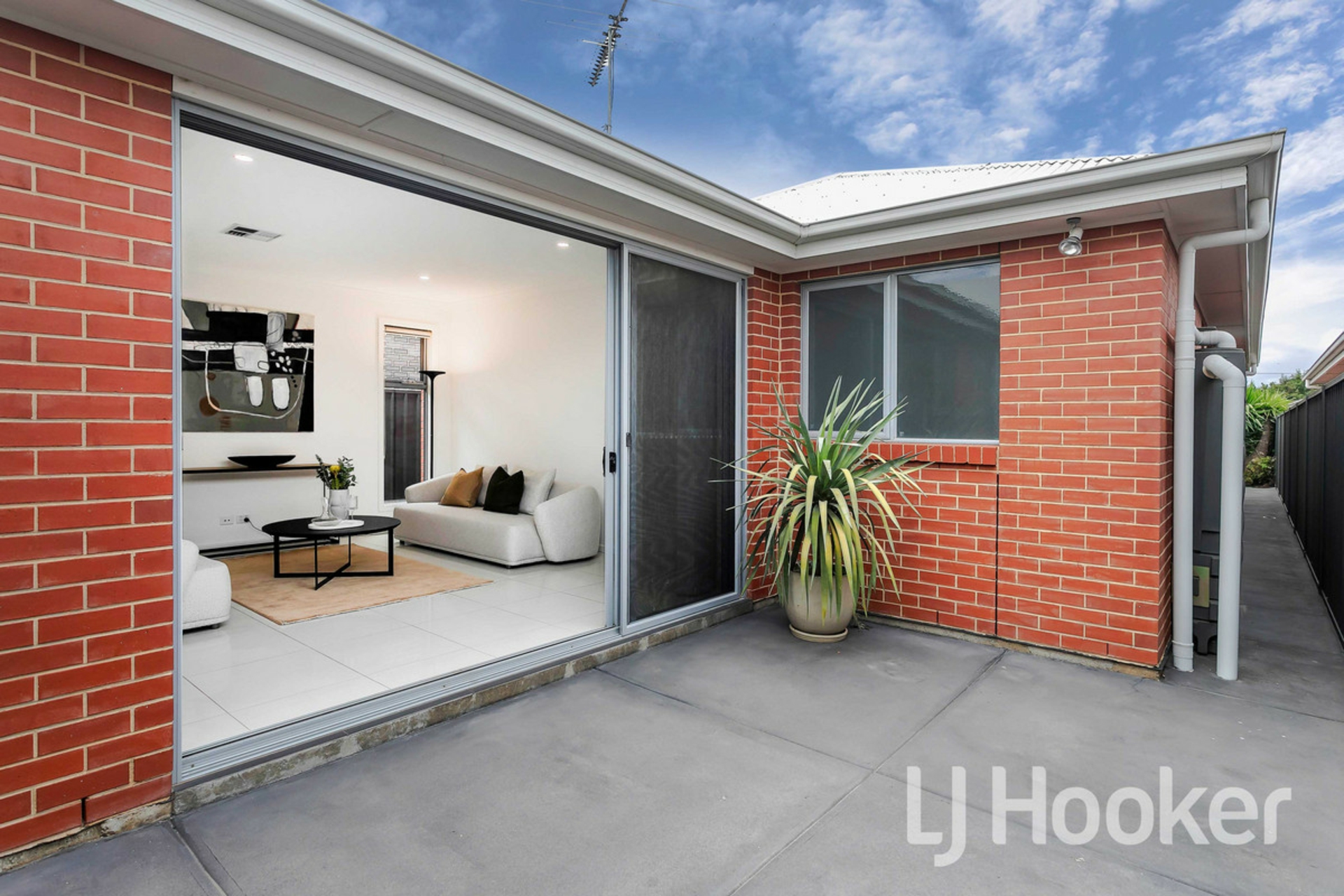 65 Balcombe Avenue, SEATON