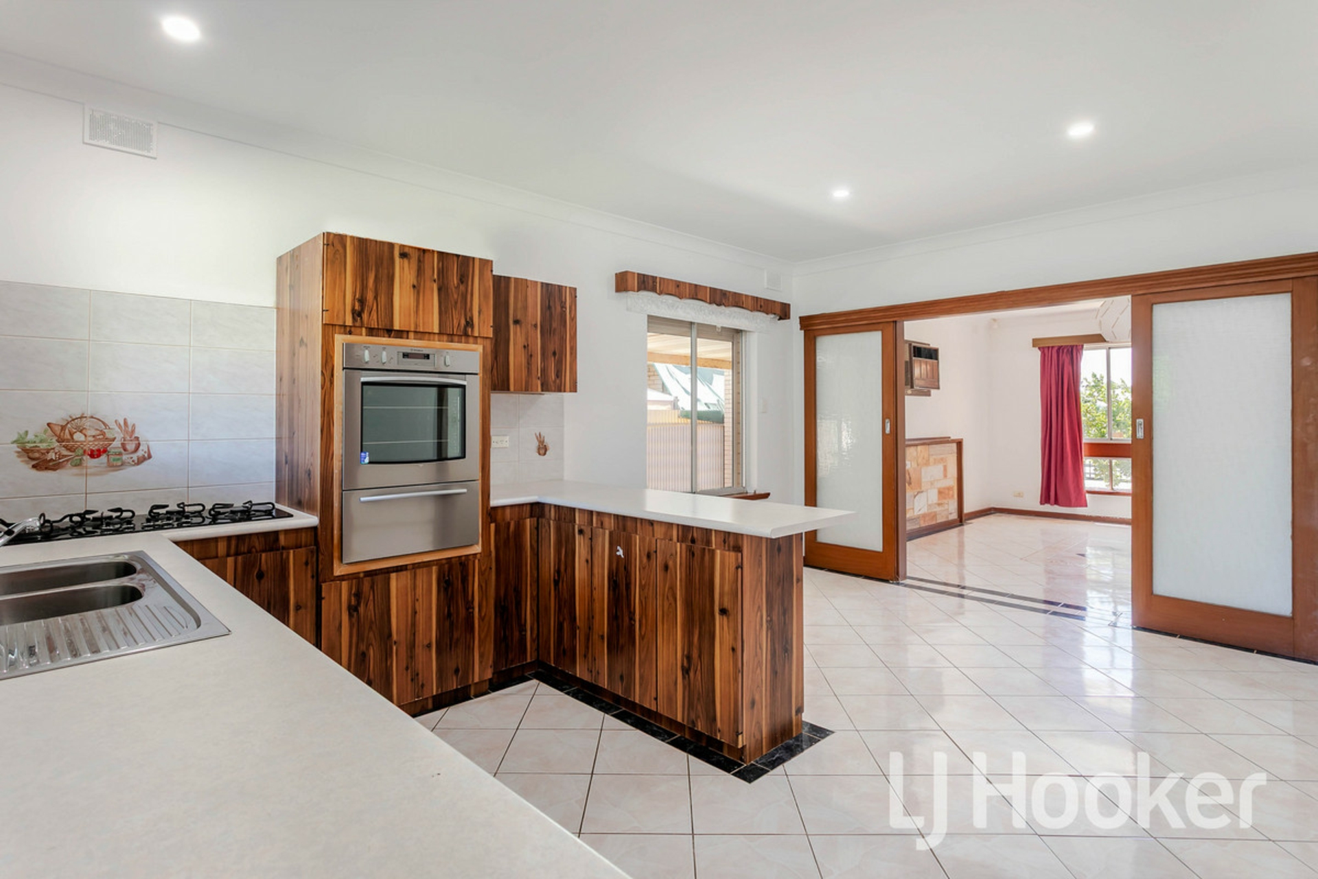 83 Alfred Road, WEST CROYDON