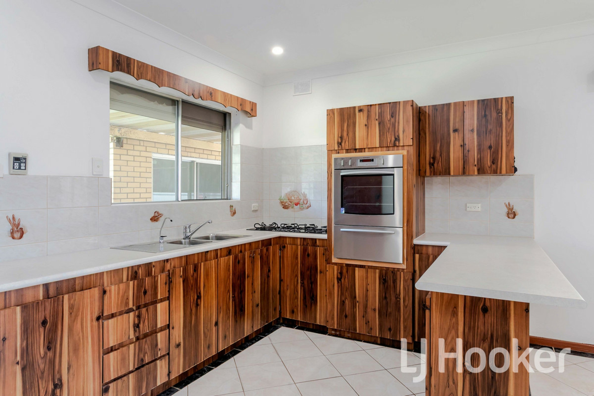 83 Alfred Road, WEST CROYDON