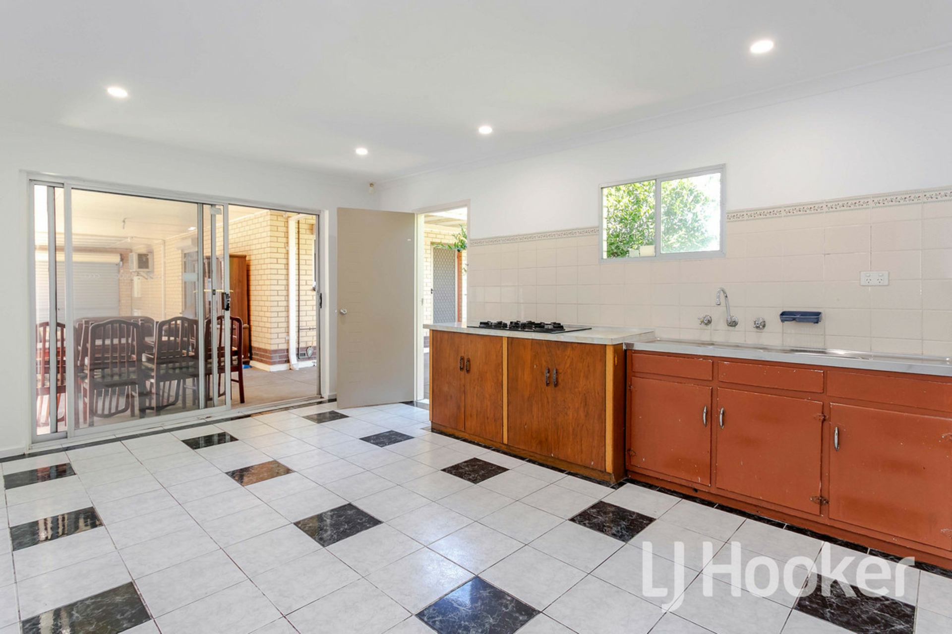 83 Alfred Road, WEST CROYDON
