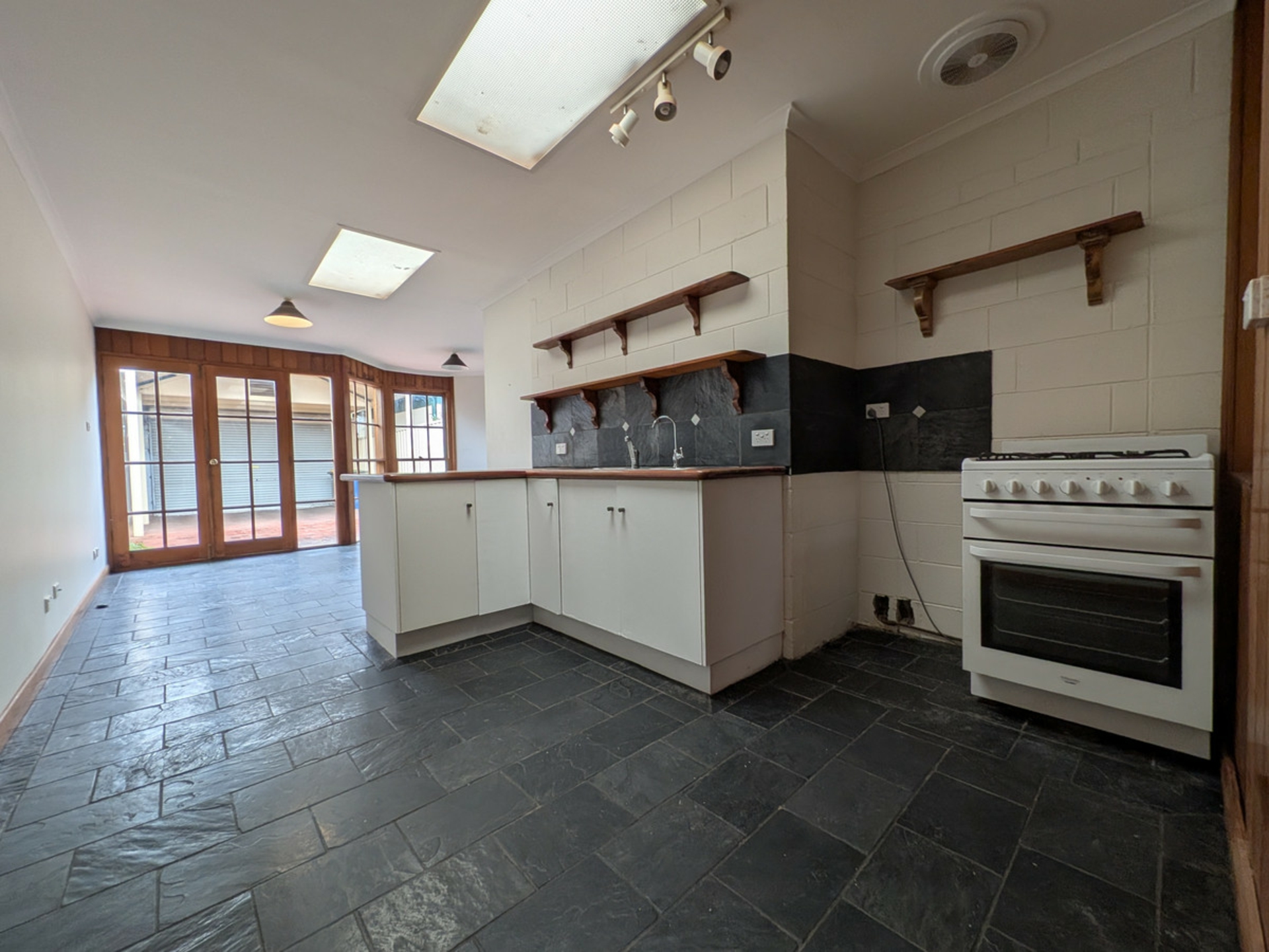 37 St Anns Place, PARKSIDE