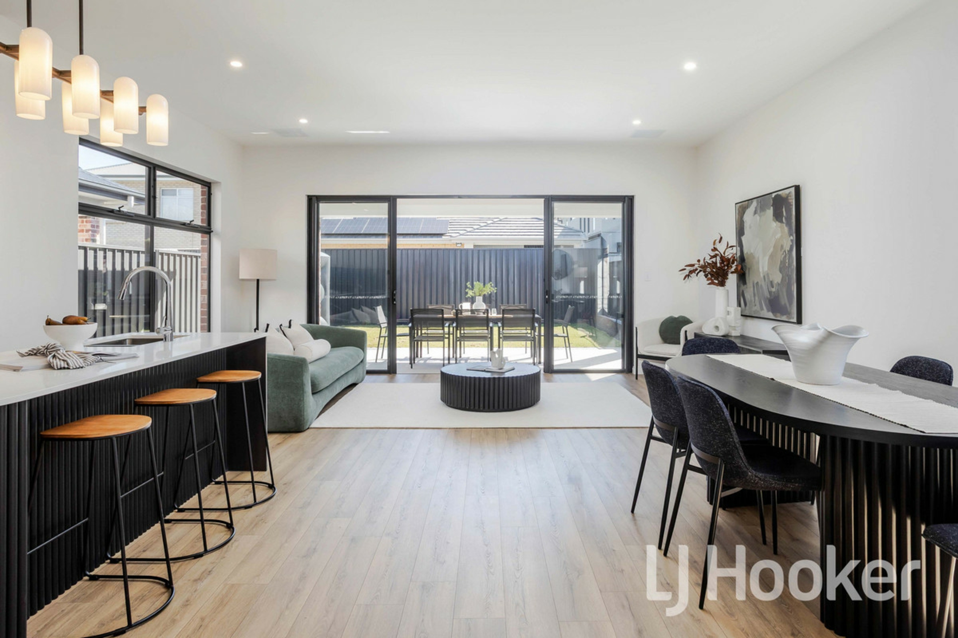 184 Frederick Road — photo 7 of 30
