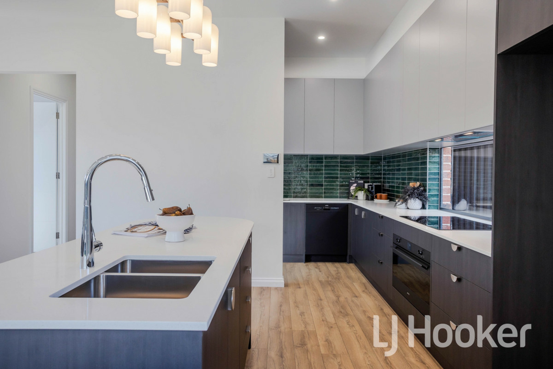 184 Frederick Road — photo 9 of 30
