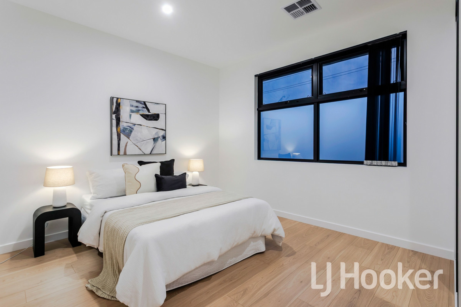 8 Gladstone Avenue — photo 6 of 15