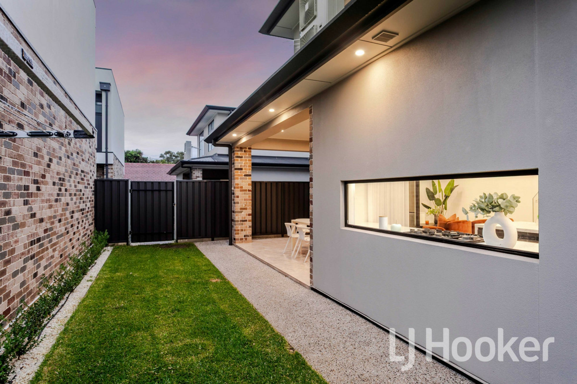 8 Gladstone Avenue — photo 12 of 15