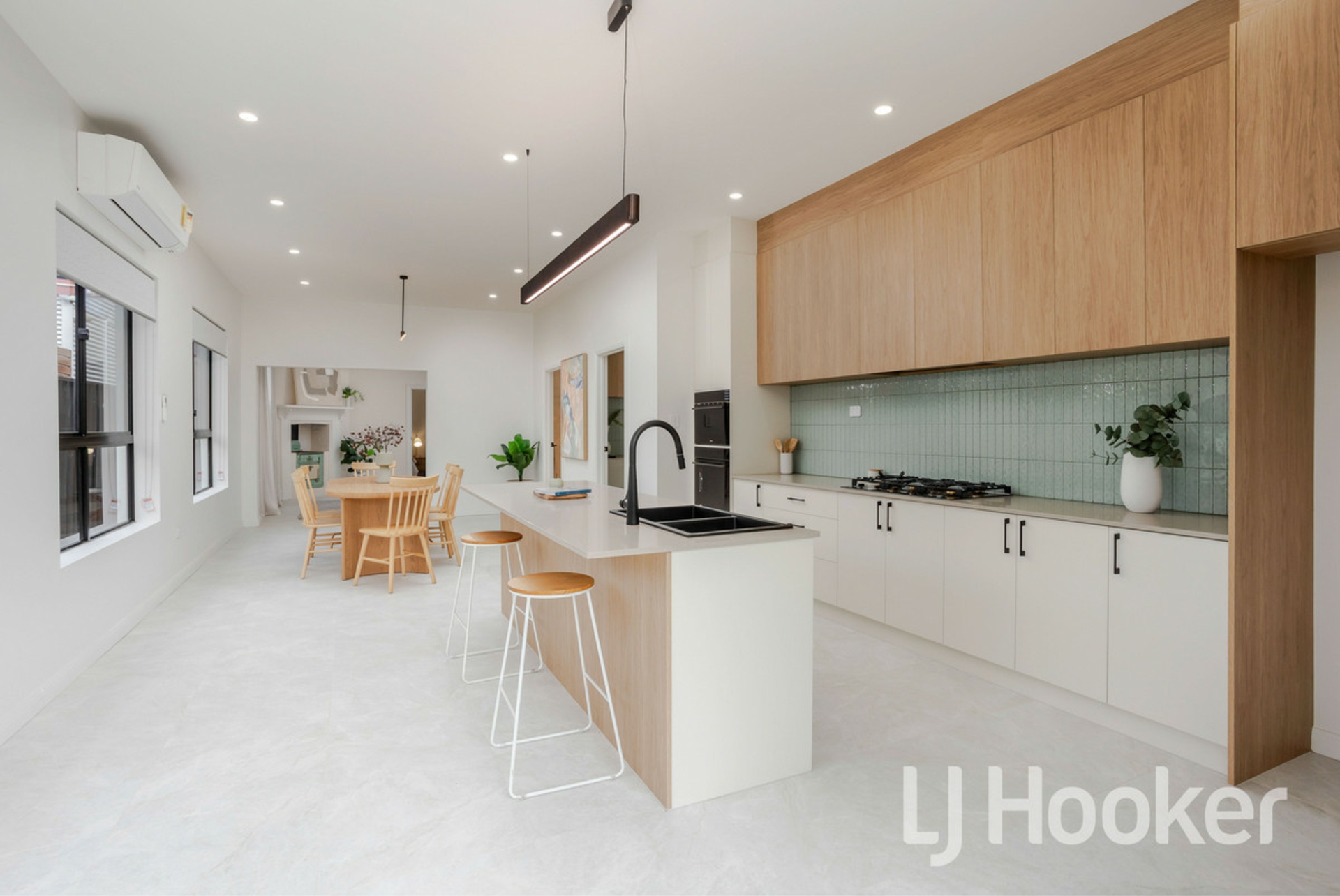 14 Ballara Street — photo 17 of 23